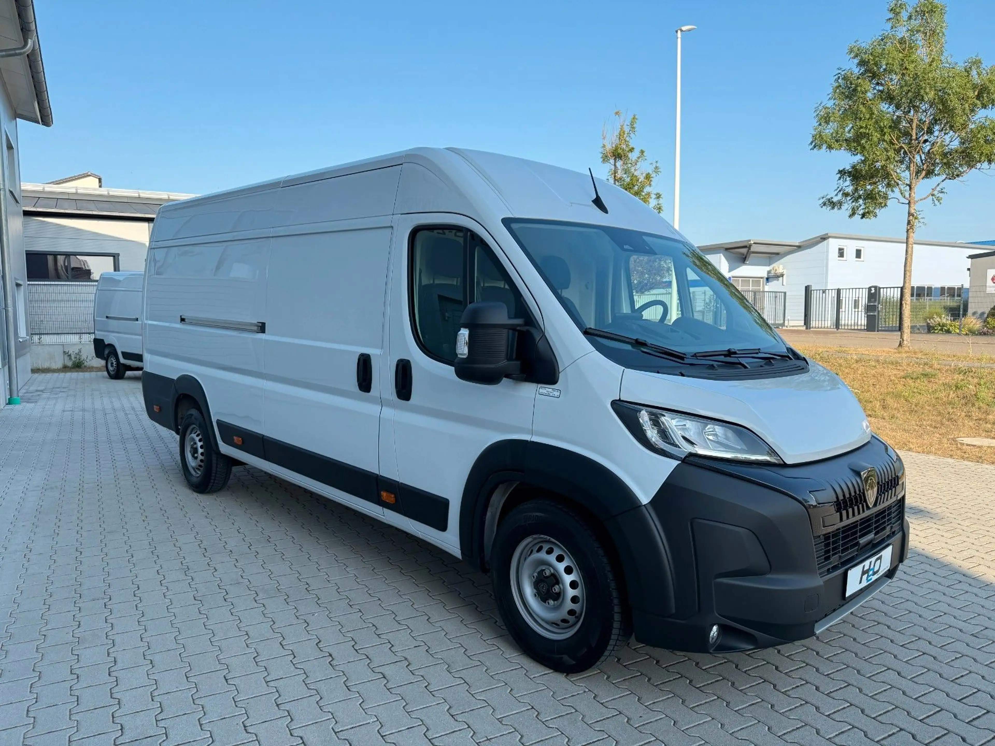 Peugeot Boxer Kasten Hochraum 435 L4H2 Heavy BlueHDi 140 — photo 8