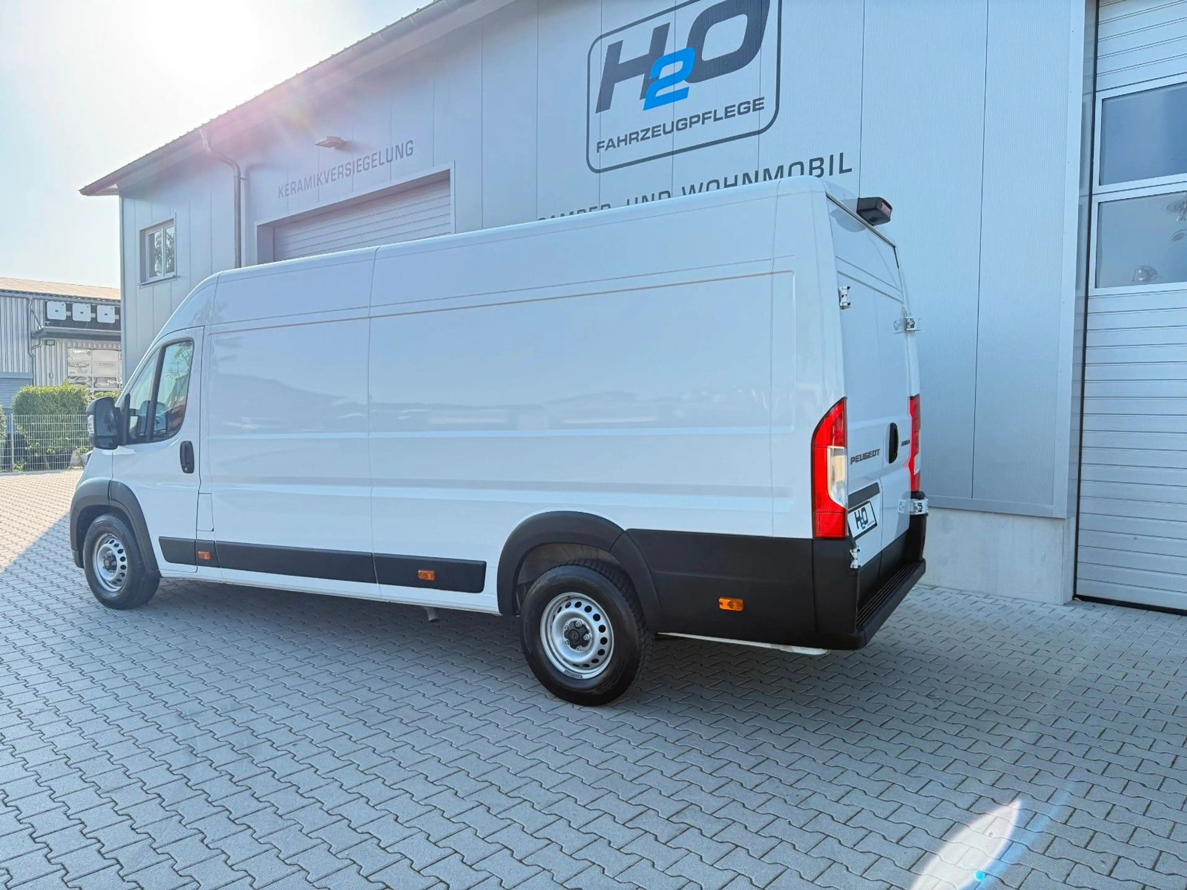 Peugeot Boxer Kasten Hochraum 435 L4H2 Heavy BlueHDi 140 — photo 3