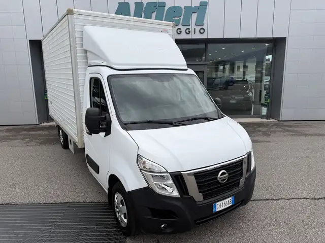 Nissan NV400 35 2.3dCi 136CV Container 4040x2050x2140 kg 1100