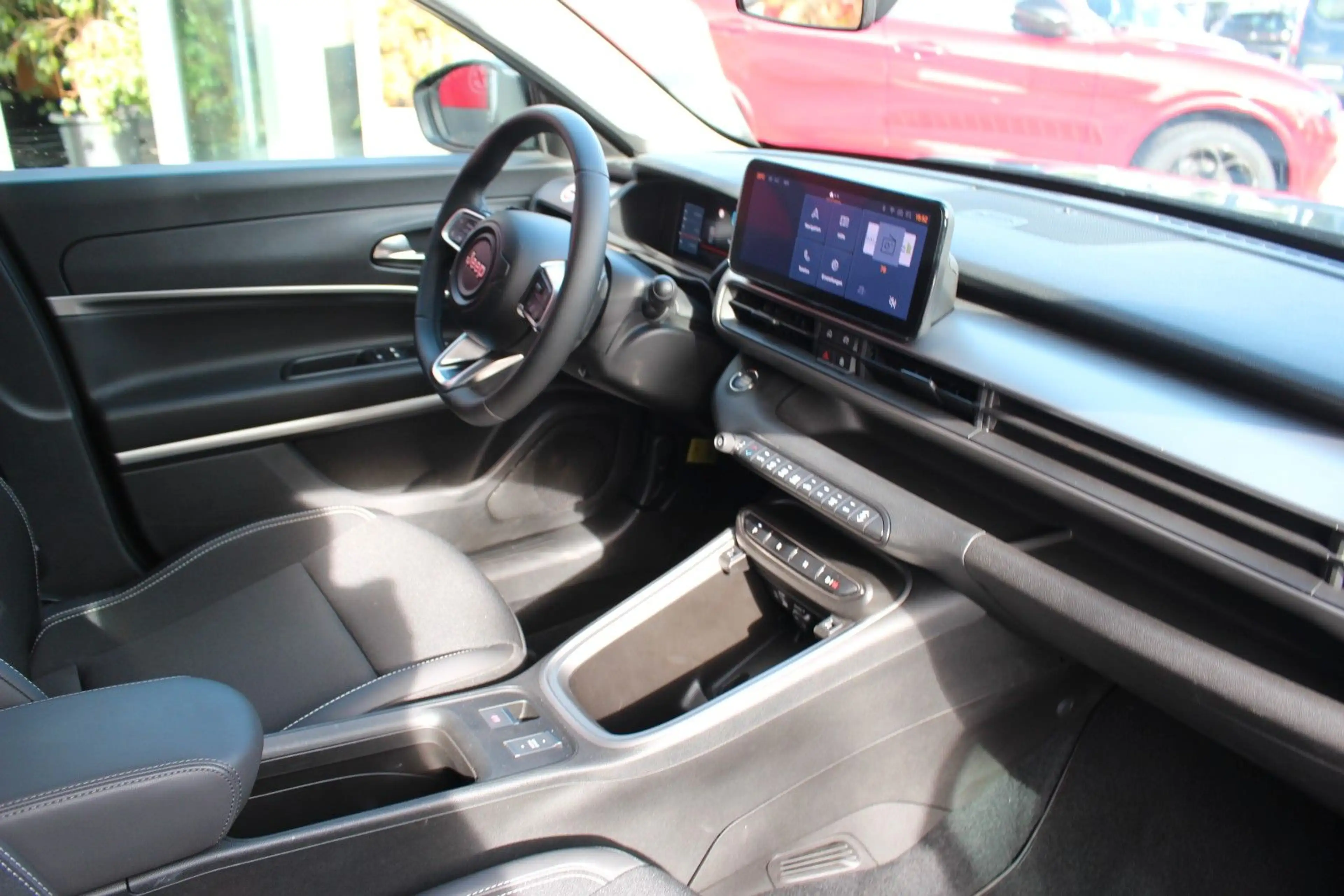 Jeep Avenger Altitude Mild-Hybrid Kamera/SHZ/ASSI-PAK — photo 6
