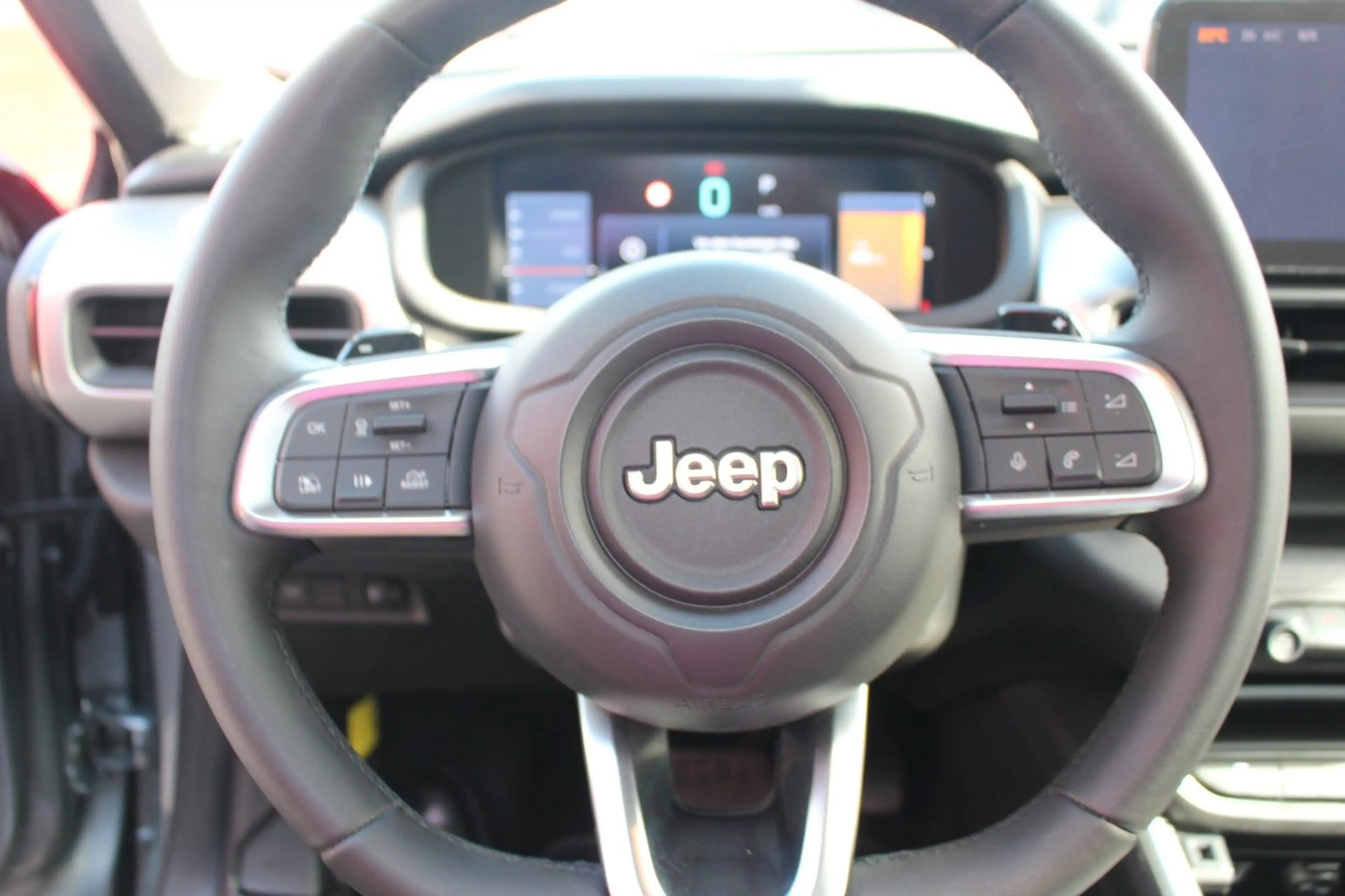 Jeep Avenger Altitude Mild-Hybrid Kamera/SHZ/ASSI-PAK — photo 11