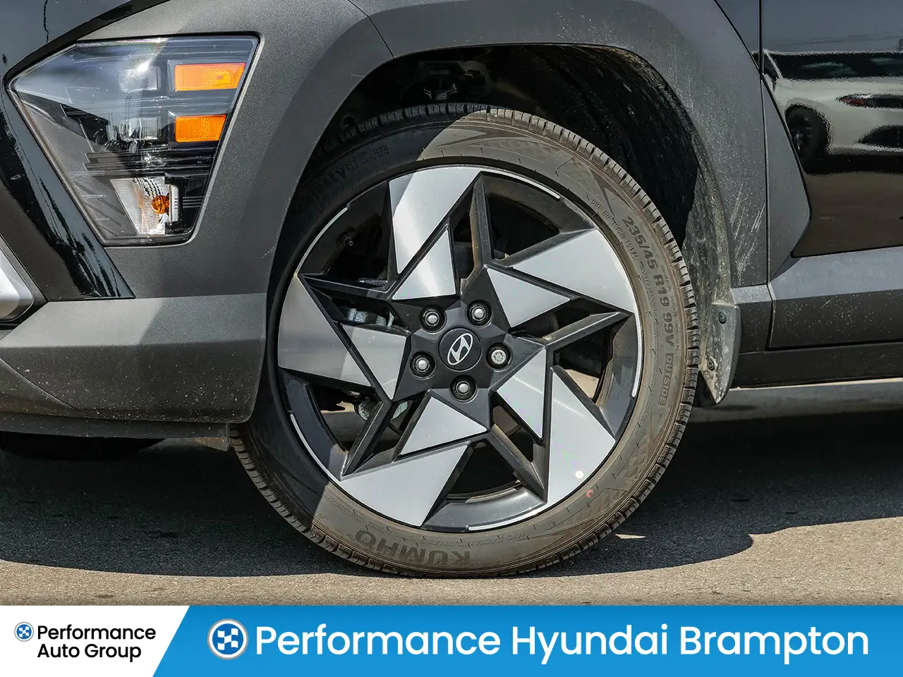 Hyundai KONA снимка Hyundai KONA