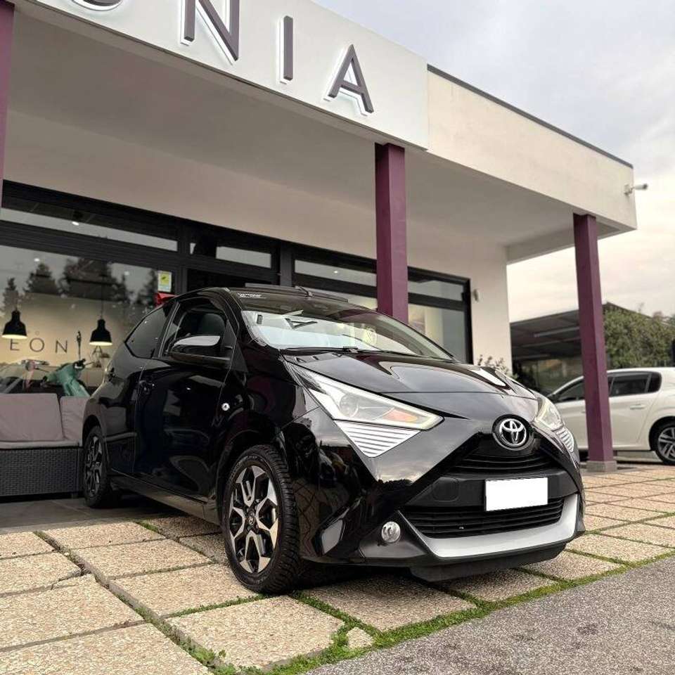 Toyota Aygo 1.0 x-play 72cv GARANZIA TOYOTA APPROVED