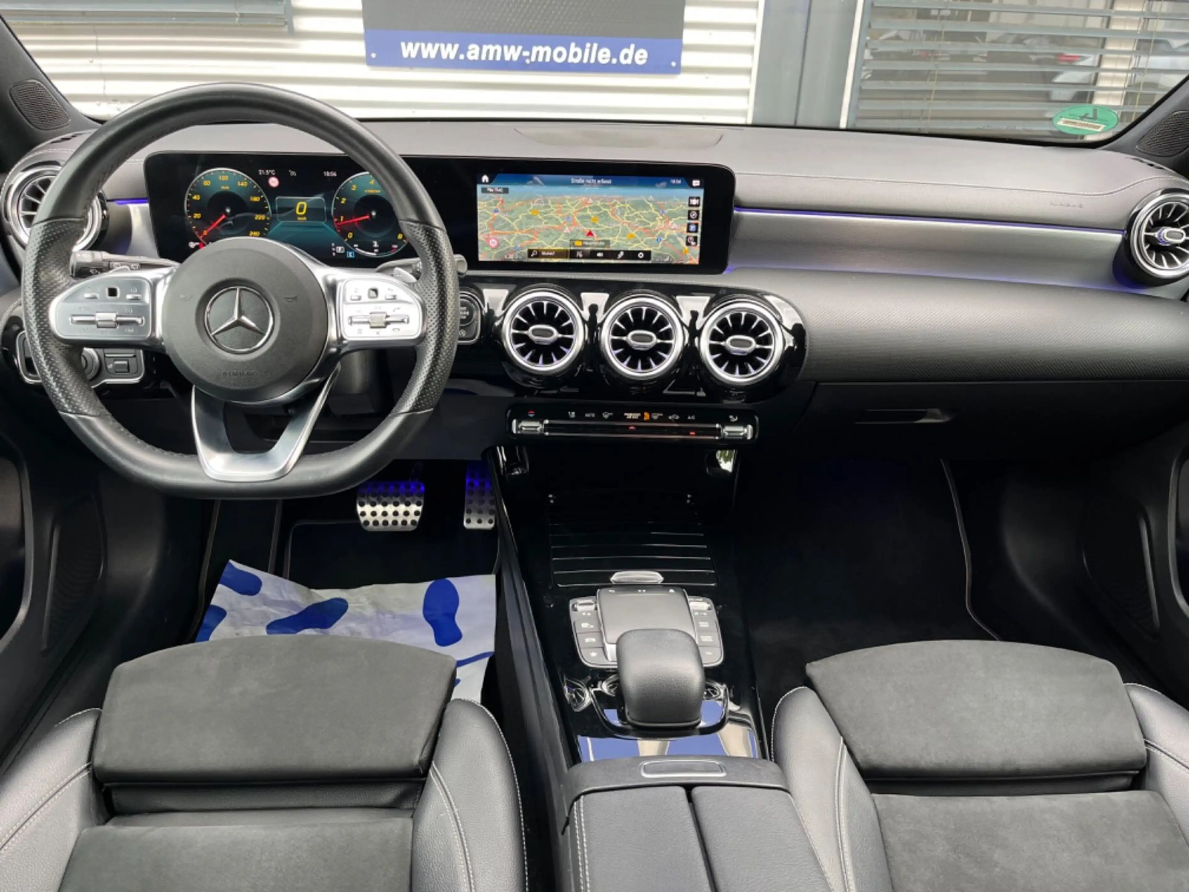 Mercedes-Benz A 200 AMG LINE*NIGHT*LED*AMBIENTE*MBUX*KAMERA*FI — photo 6