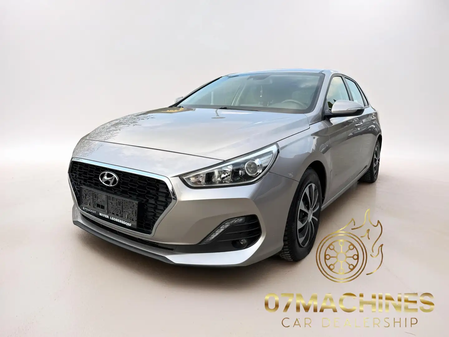 Hyundai i30 i30 1,6 CRDi Level 3 Level 3 Grau - 1