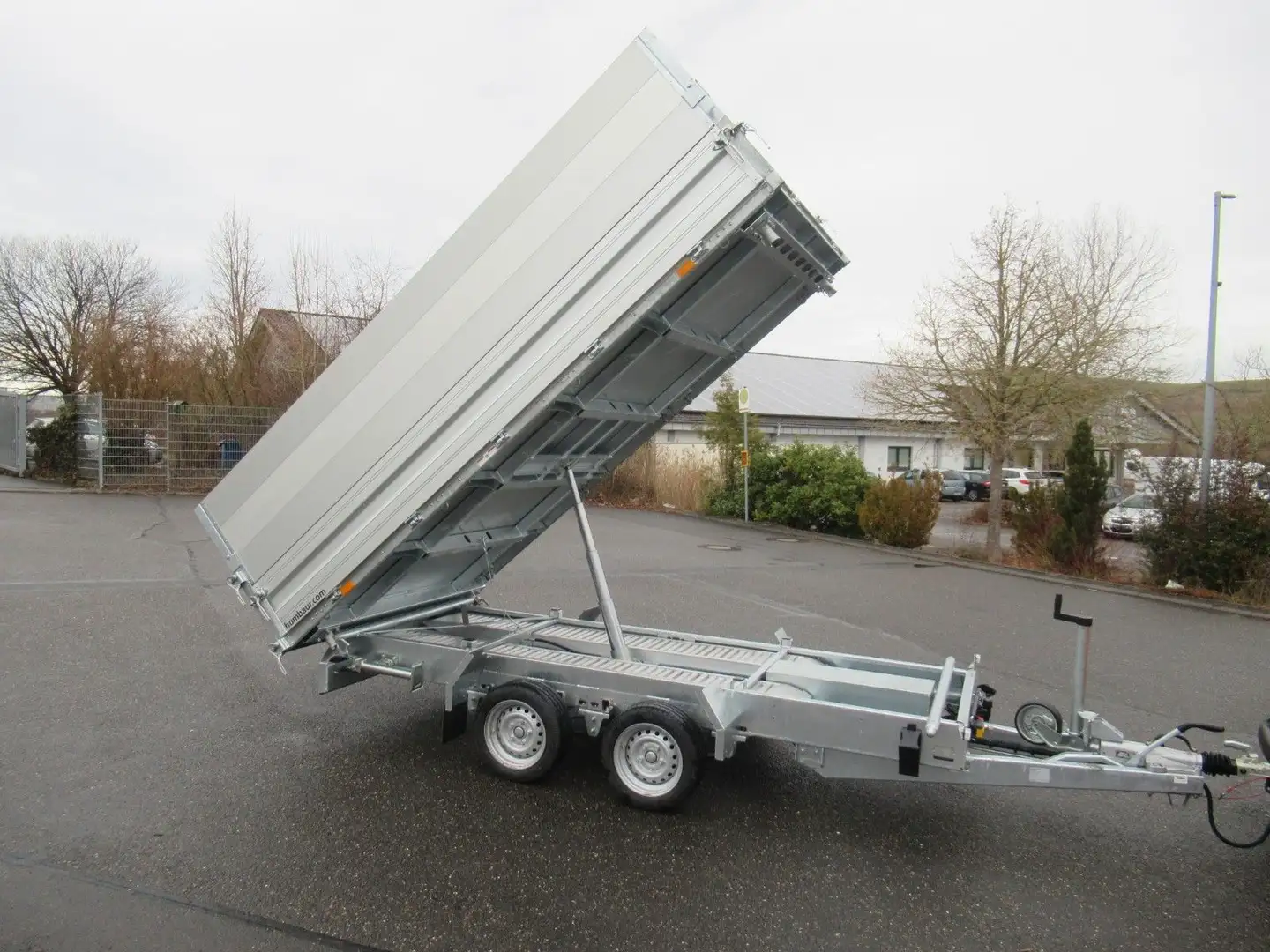 Humbaur HTK 3500.37 3-Seiten-Kipper *Parabelfederung* - 2