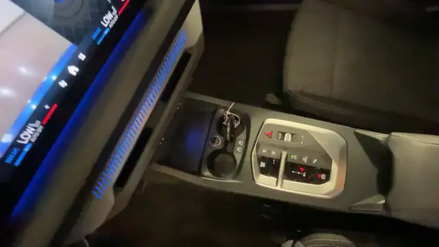 BMW 1 Series view 16