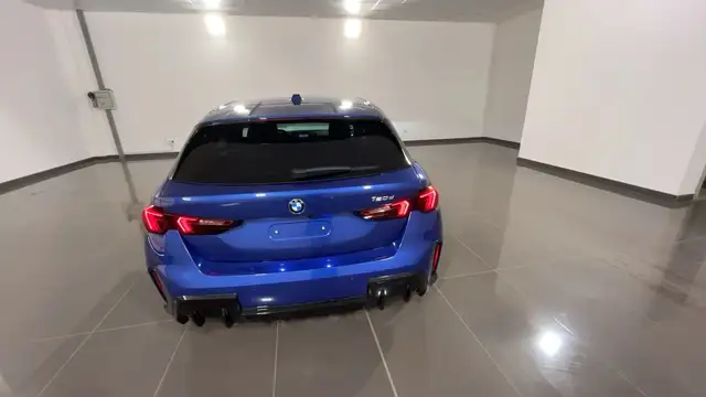 BMW 1 Series view 5