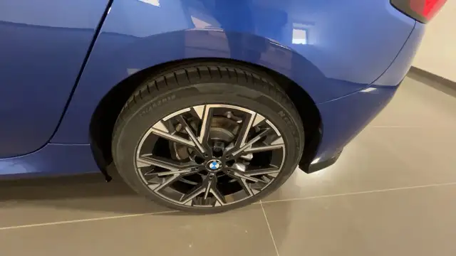 BMW 1 Series view 7