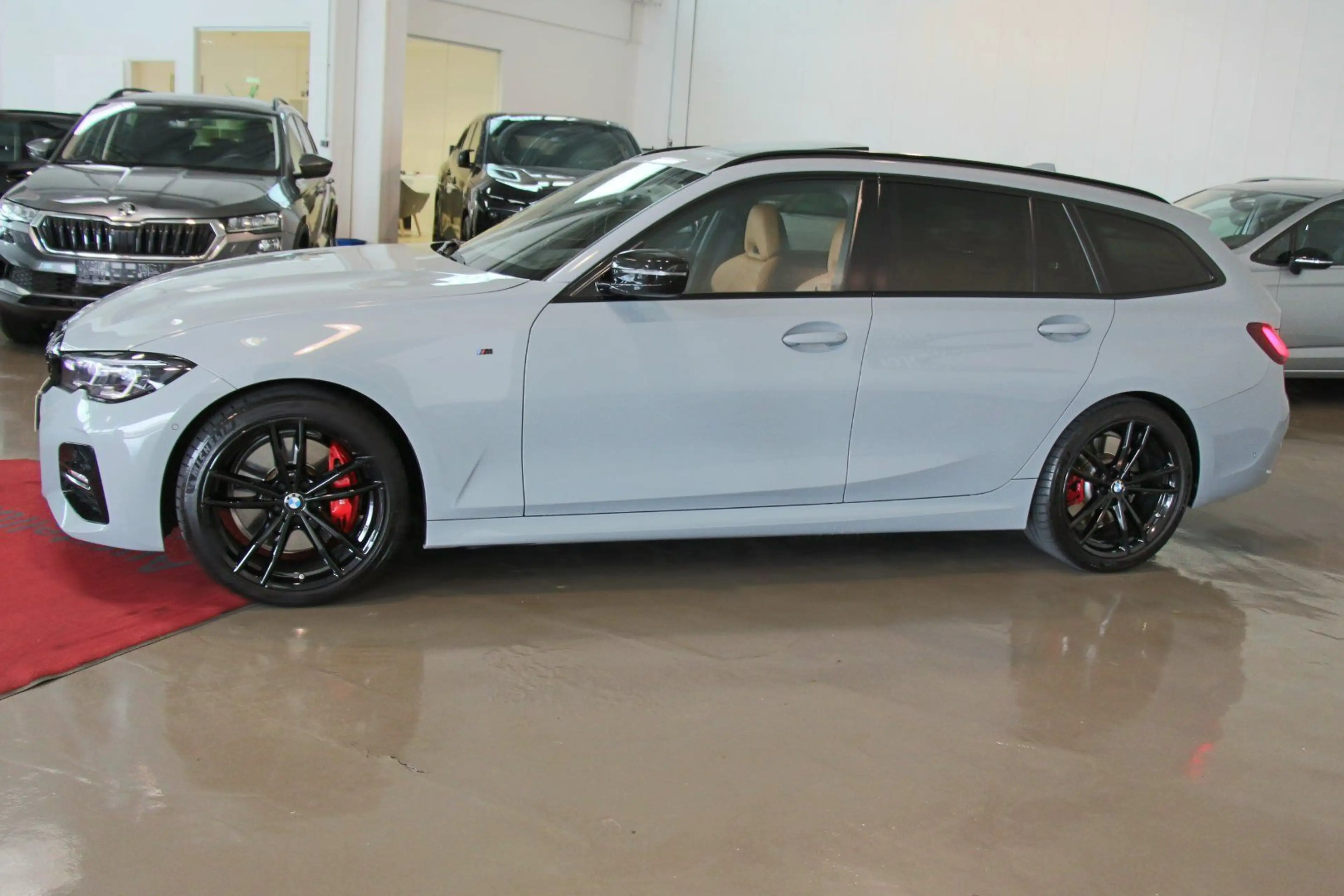 BMW 330 d xDrive Touring M Sport Aut. NP: 90.057/AHK/HEAD — photo 8