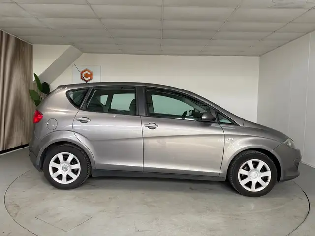 Seat Altea view 8