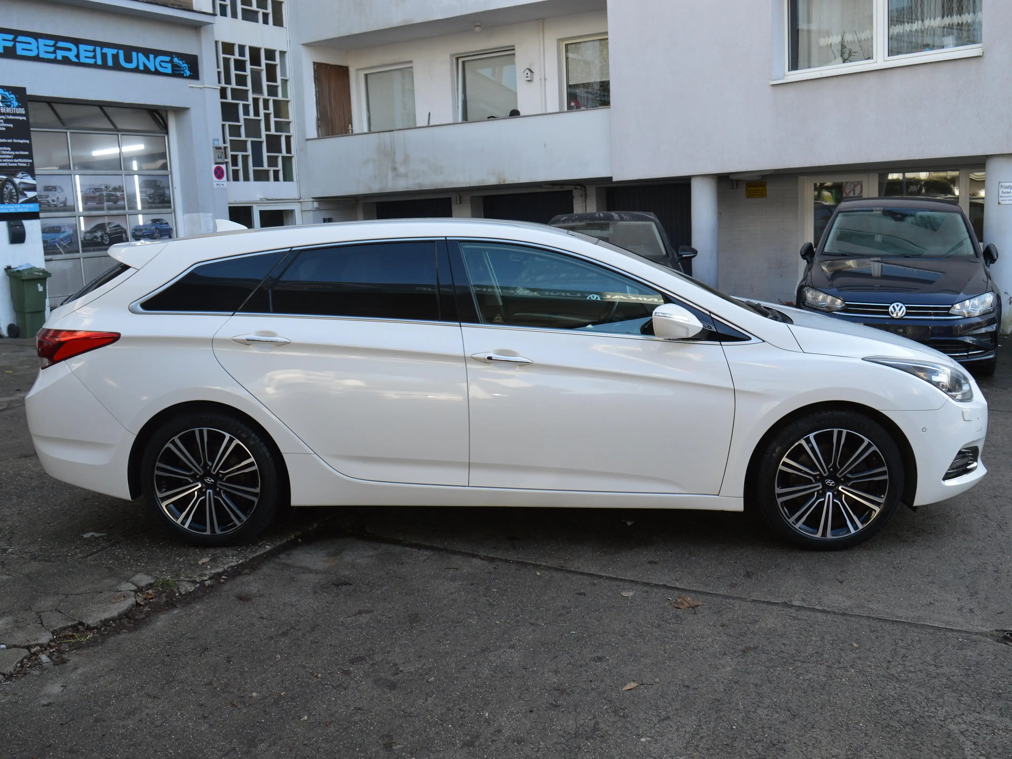 Hyundai i40 i40cw Diesel Kombi 1.7 CRDi DCT Premium*Navi* — photo 5
