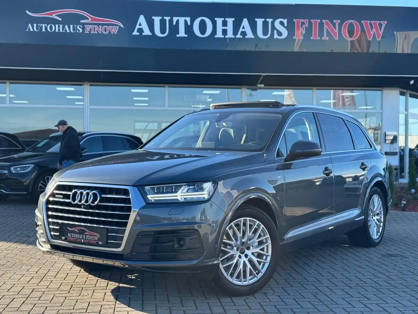 Audi Q7 3.0 TDI quattro Tiptronic"7 Sitze"S-LINE"PANO Grau - 1
