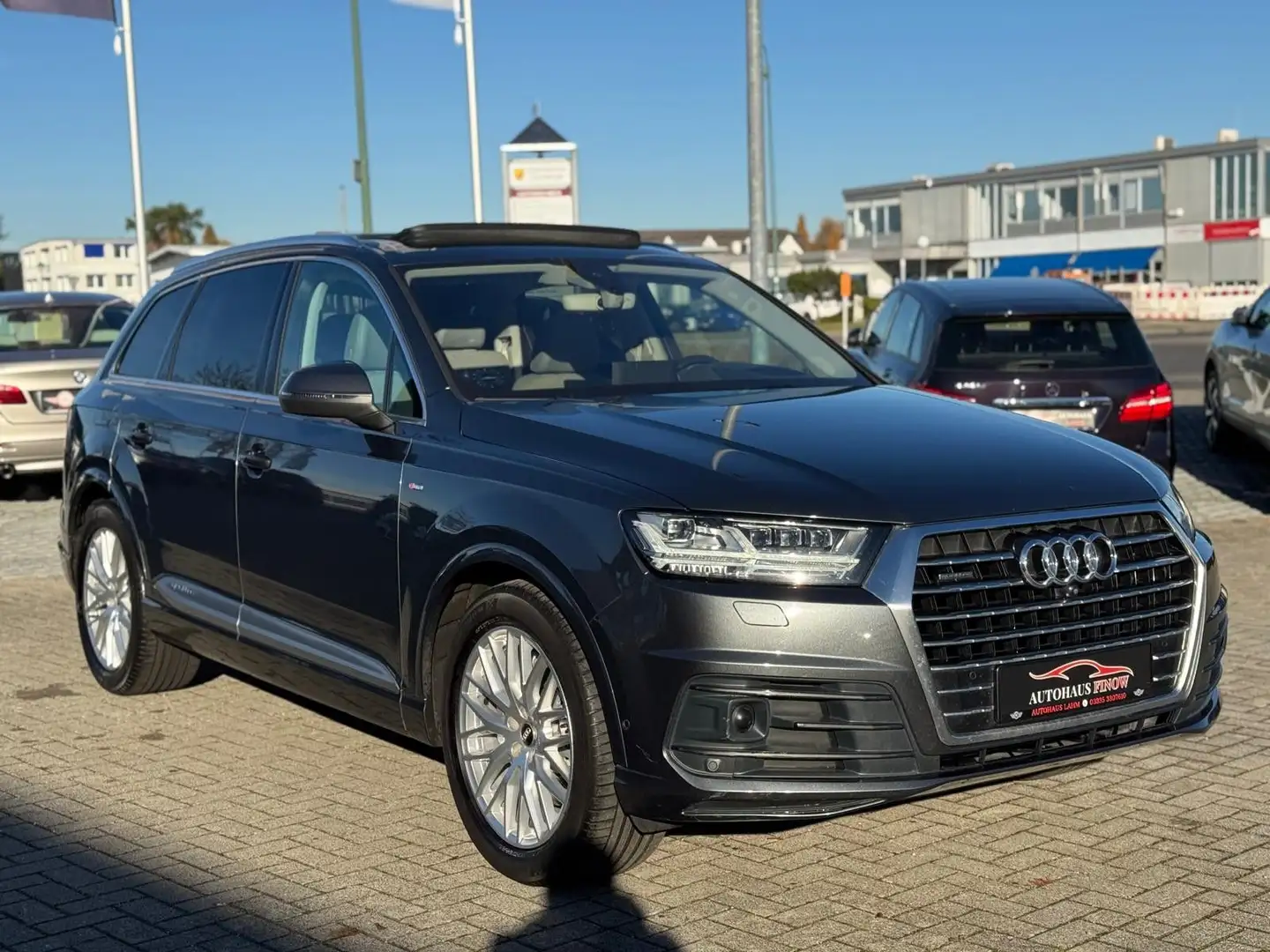 Audi Q7 3.0 TDI quattro Tiptronic"7 Sitze"S-LINE"PANO Grau - 2