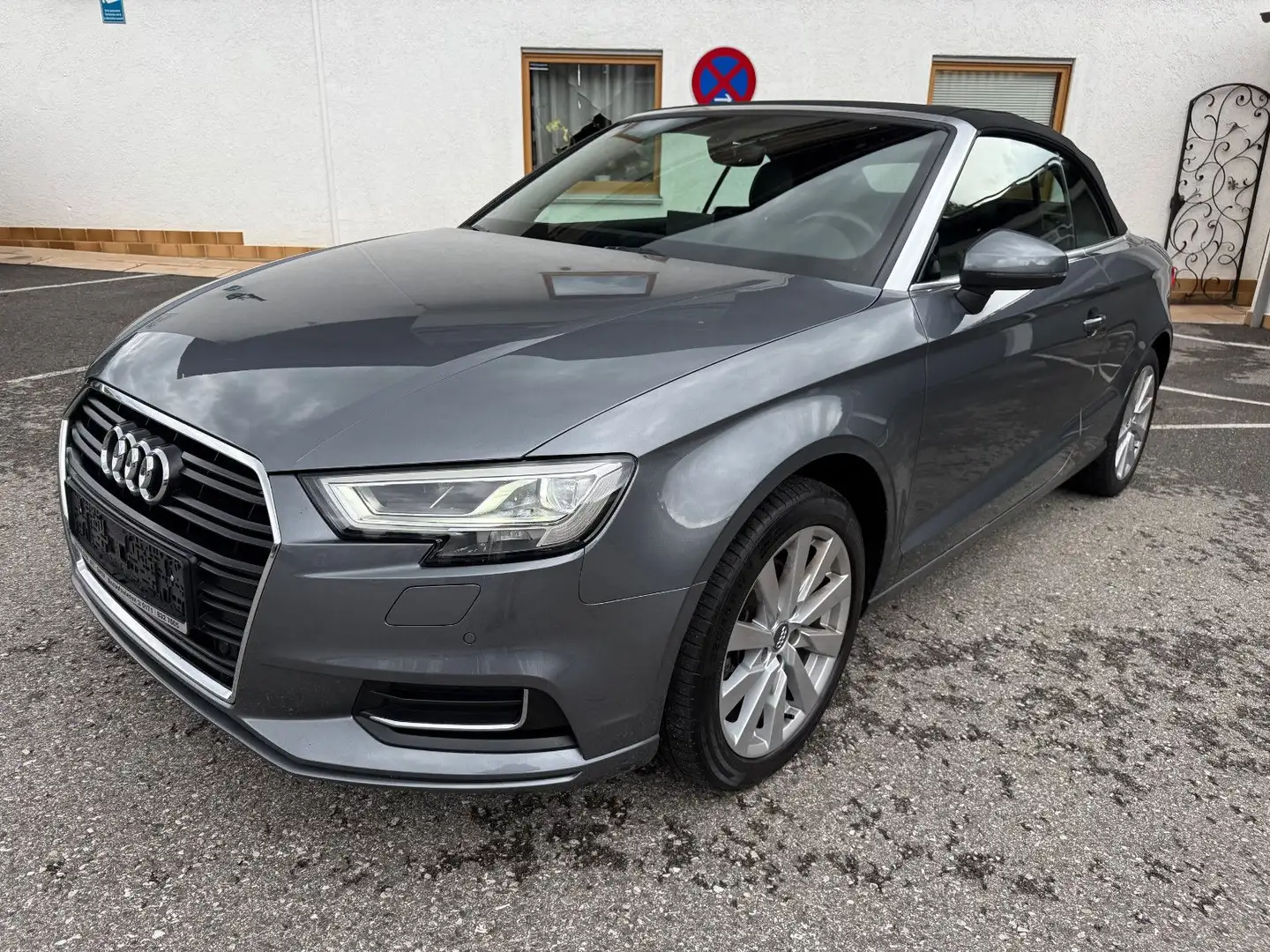 Audi A3 Cabrio design, Navi,8-fach,DSG,2. Hand,DSP... Grau - 2
