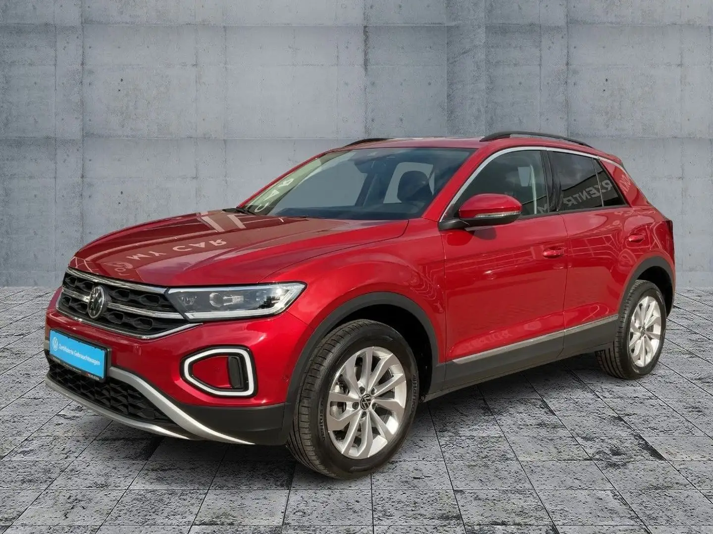 Volkswagen T-Roc 1.5 TSI DSG STYLE 5JG+LEDplus+NAV+AHK+PANO Rot - 2