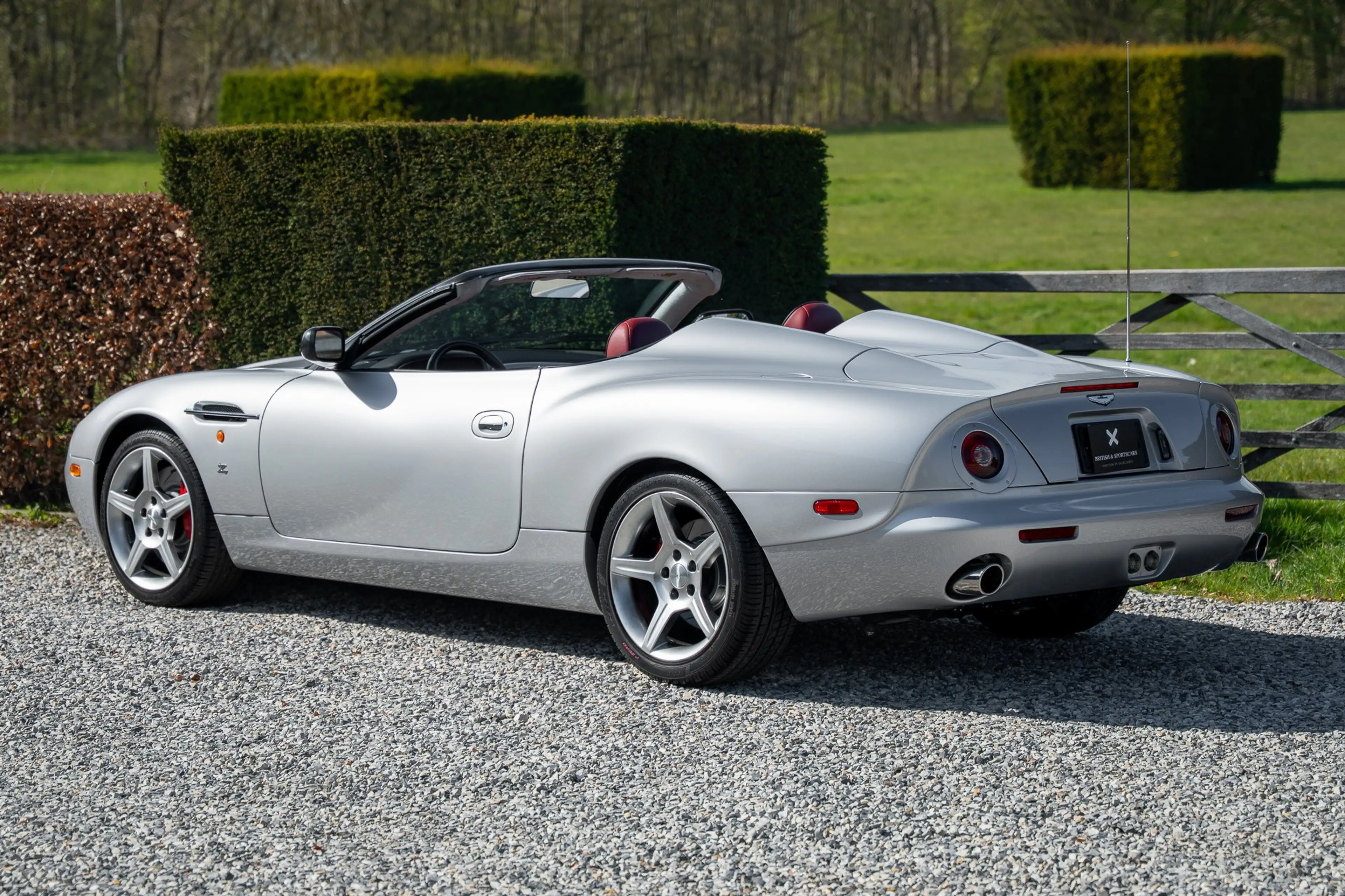 Aston Martin AR1 Only 240 Miles - 84 of 99 Ex. - Just Serviced — photo 2
