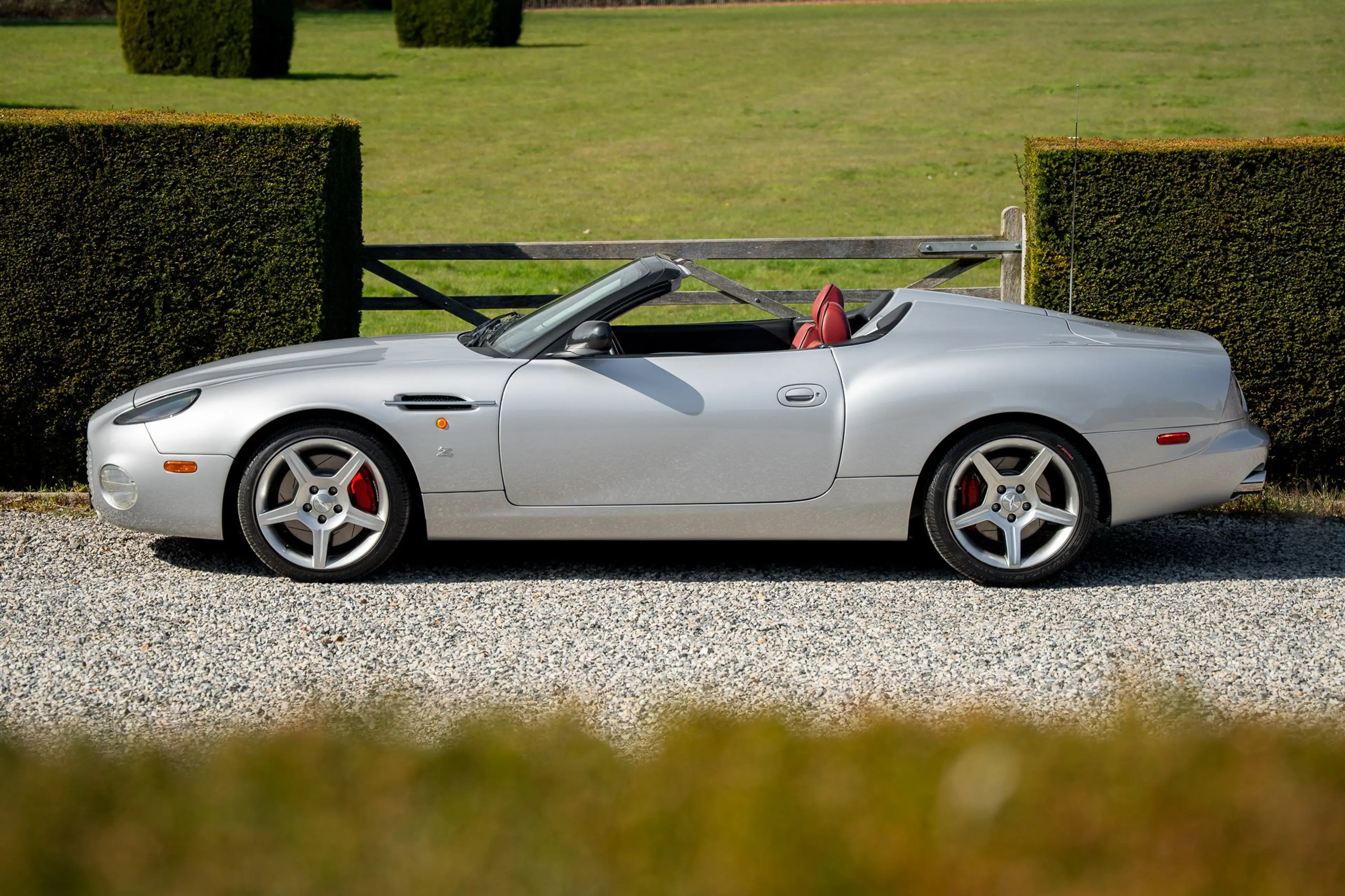 Aston Martin AR1 Only 240 Miles - 84 of 99 Ex. - Just Serviced — photo 3