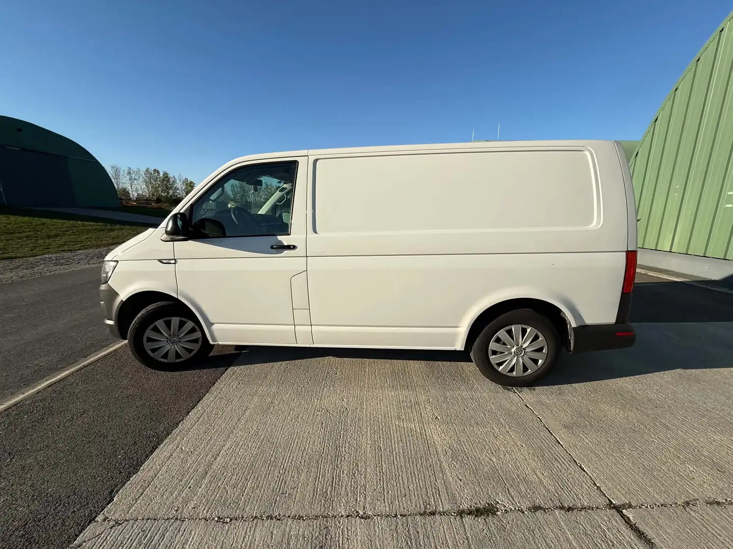 Volkswagen T6 Transporter Doka-Kastenwagen KR MD 2,0 TDI BMT Weiß - 1