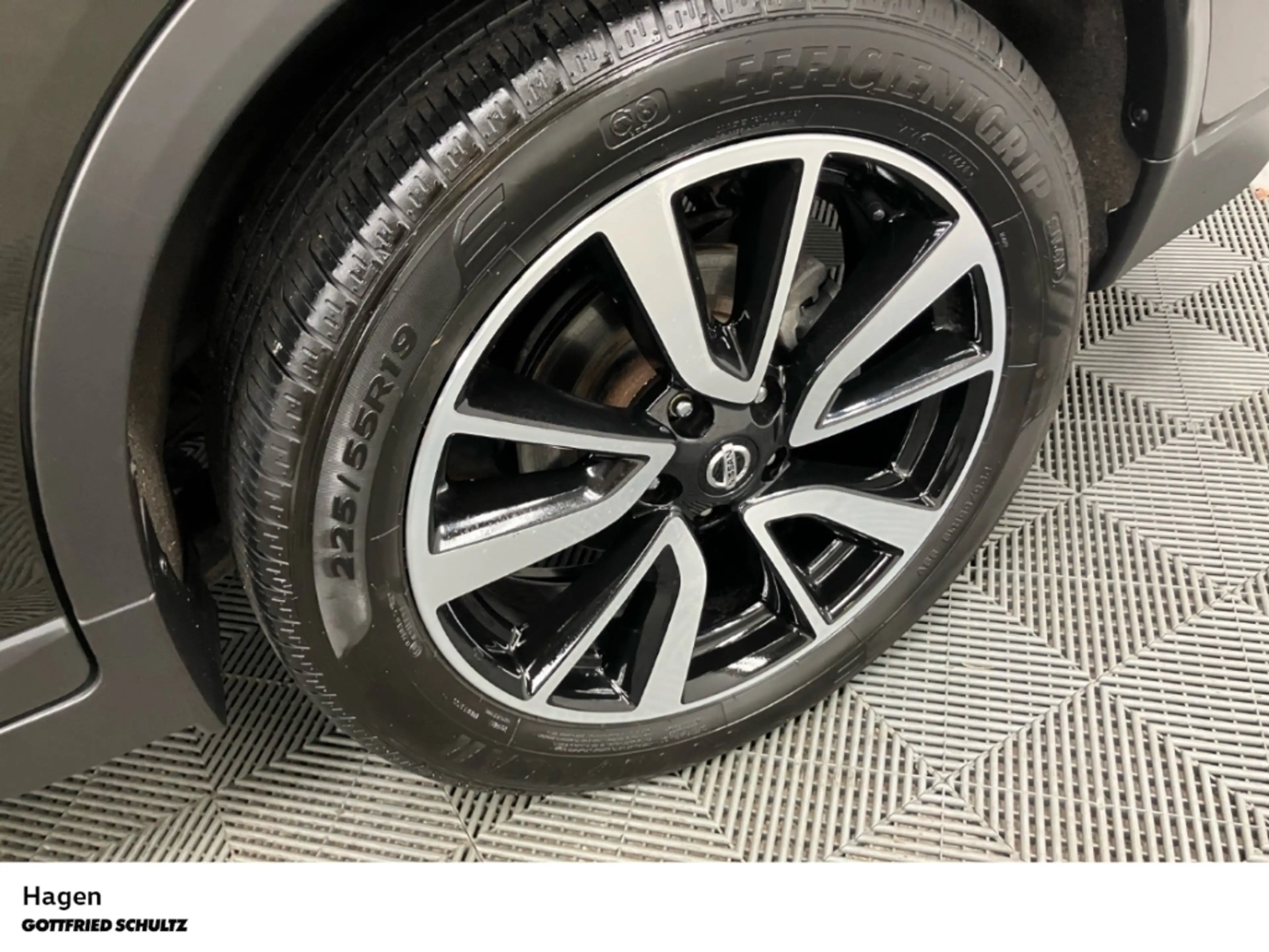 Nissan X-Trail Tekna PAN BOSE LEDER ACC KAMERA — photo 8