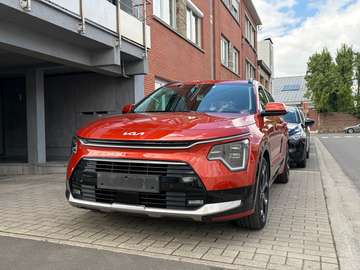 PHEV hybrid 1.6 GDi+CUIR+TOIT PANO+++