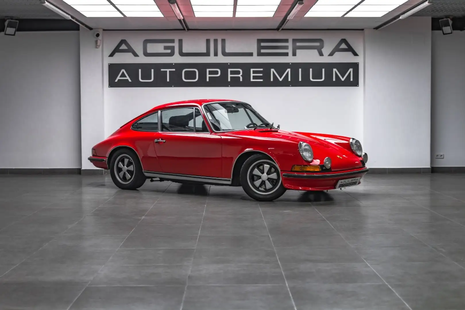 Porsche 911 Coupé Rojo - 1