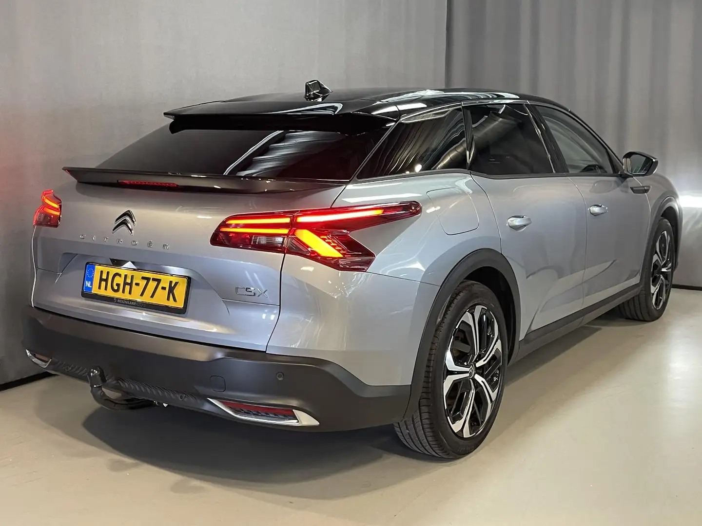 Citroen C5 X 1.6 Plug-in Hybrid 225 Shine 19''/Trekhaak/Leder/D Grijs - 2