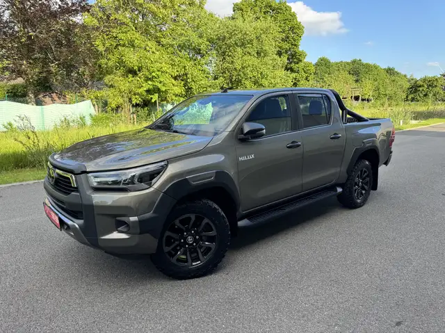 Toyota Hilux 2.8 D-4D 4WD Invincible / Automat / Only Export Afrika