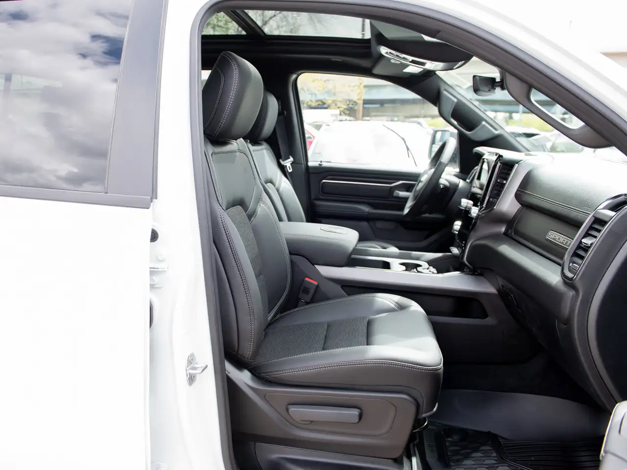 RAM 1500 photo RAM 1500