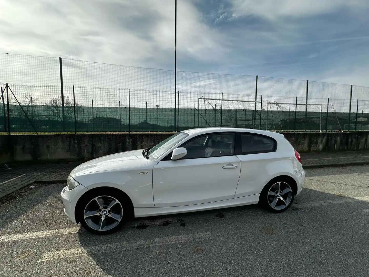 BMW 116 116d 3p 2.0 116cv dpf Bianco - 1