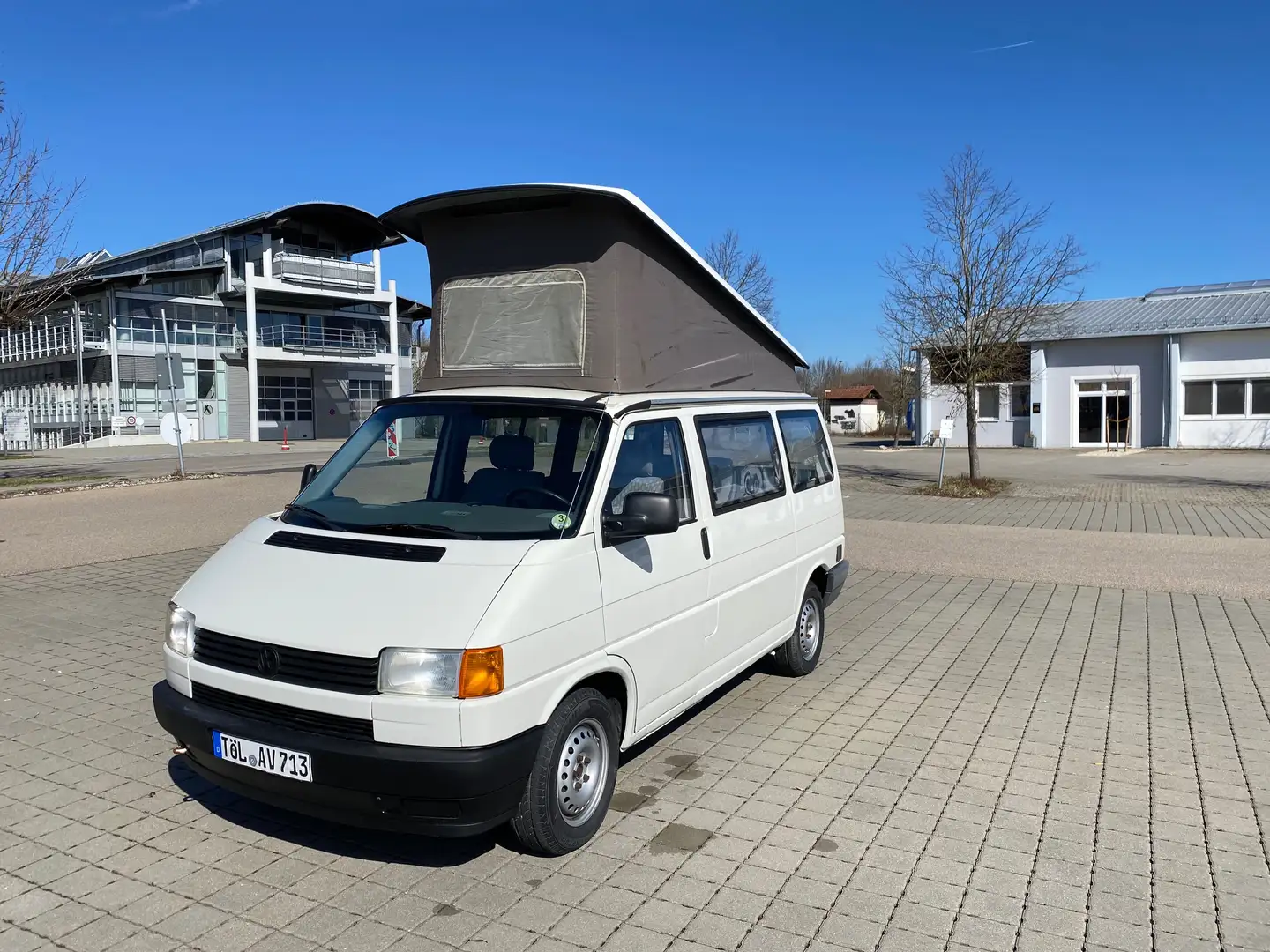 Volkswagen T4 California 2,4 D Biały - 1