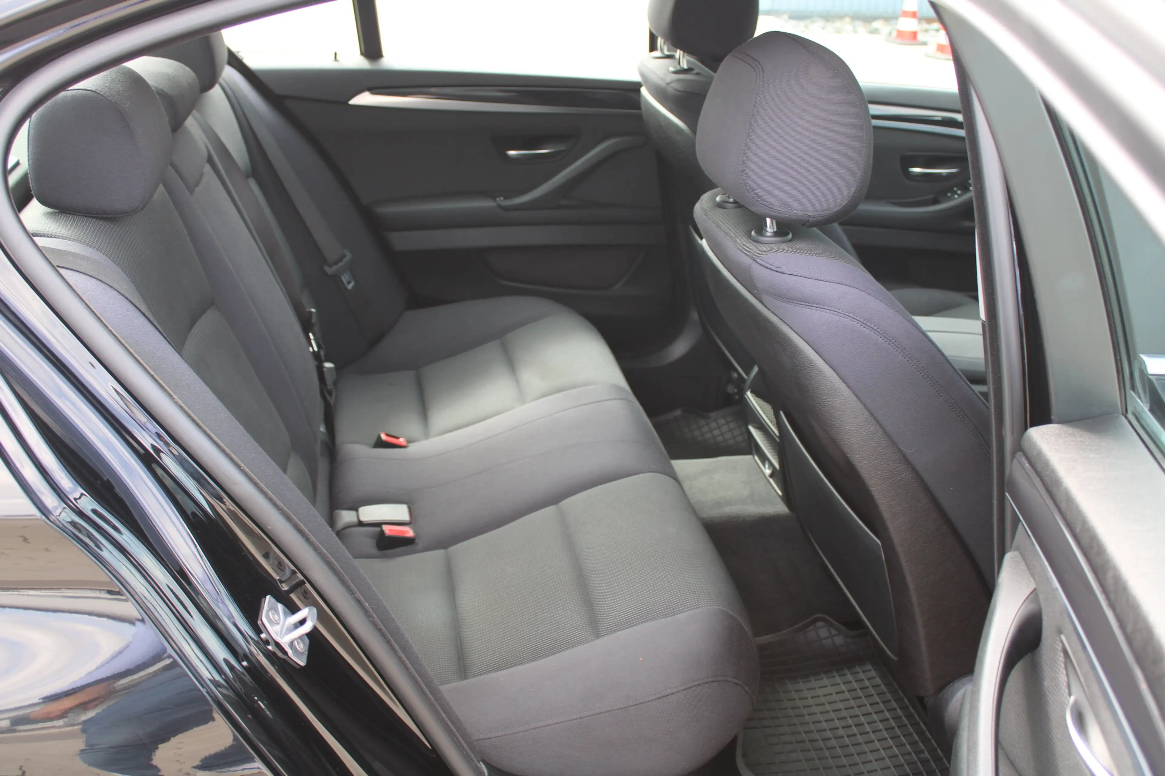 BMW 525 525 d xDrive — photo 13