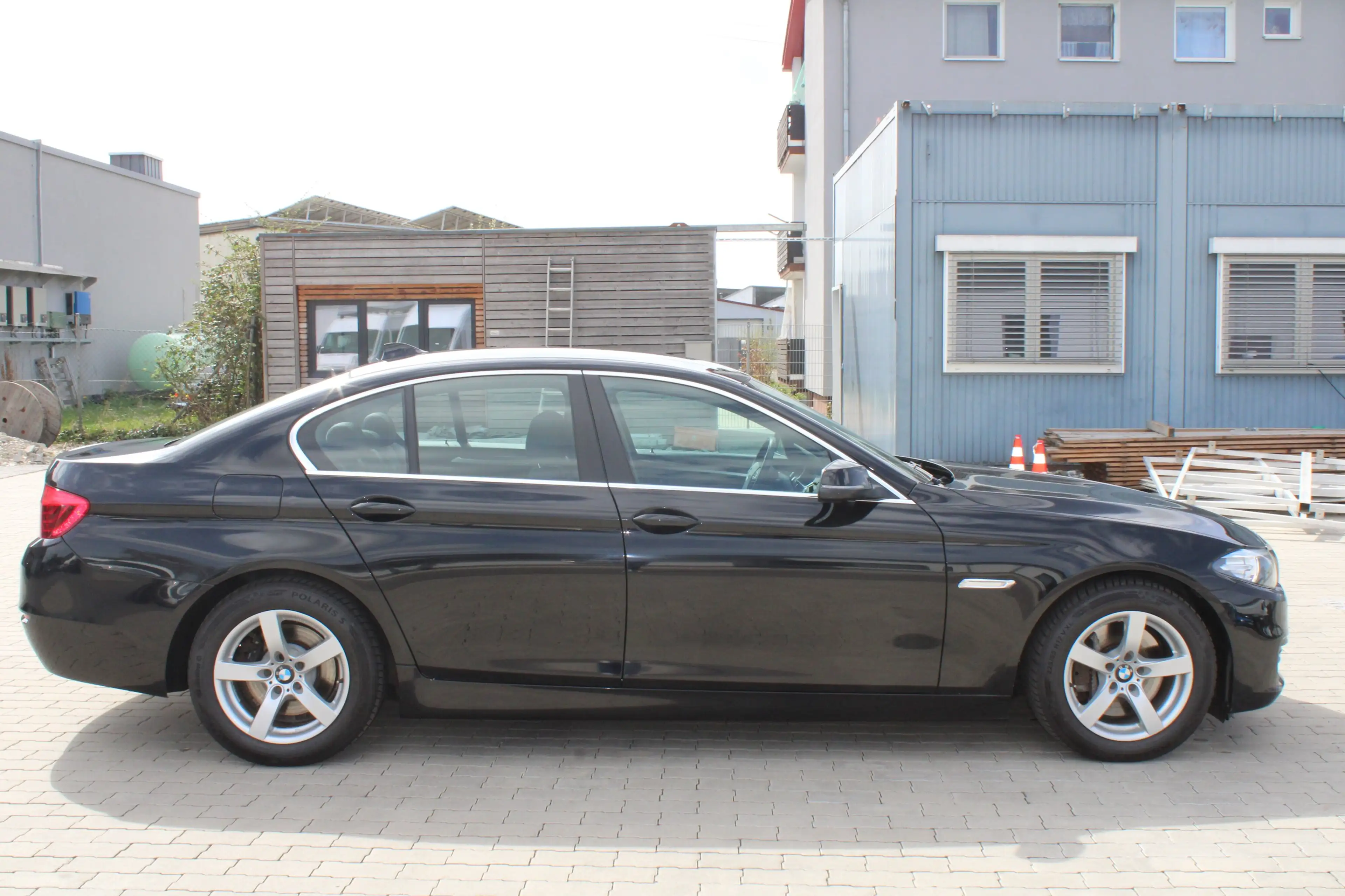 BMW 525 525 d xDrive — photo 8