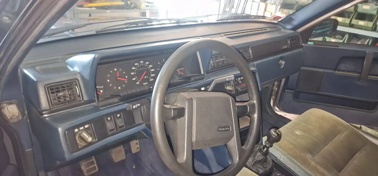 Volvo 760 GLE 2.4 turbodiesel, foto 12