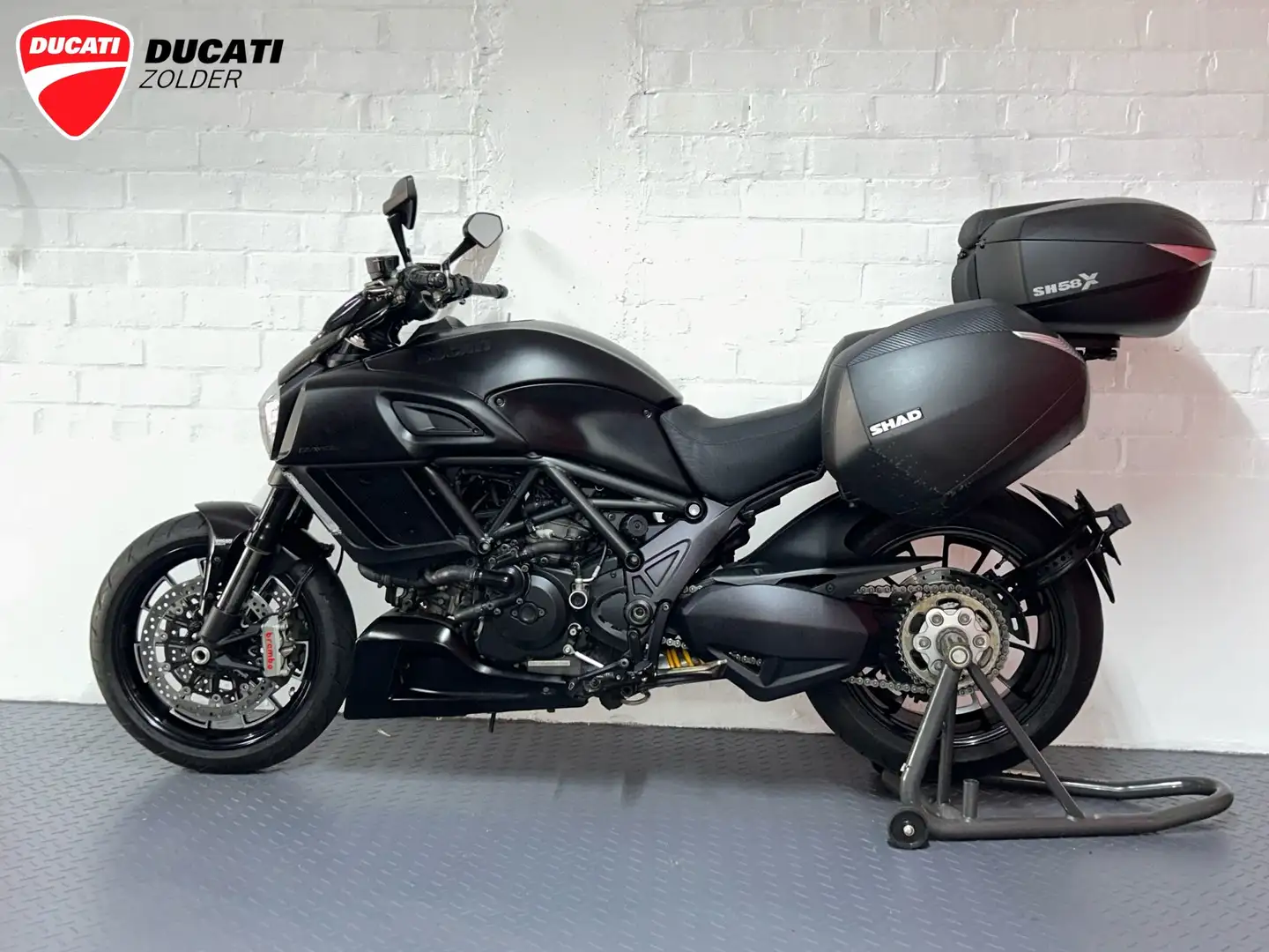 Ducati Diavel Diavel 1200 Dark Noir - 1