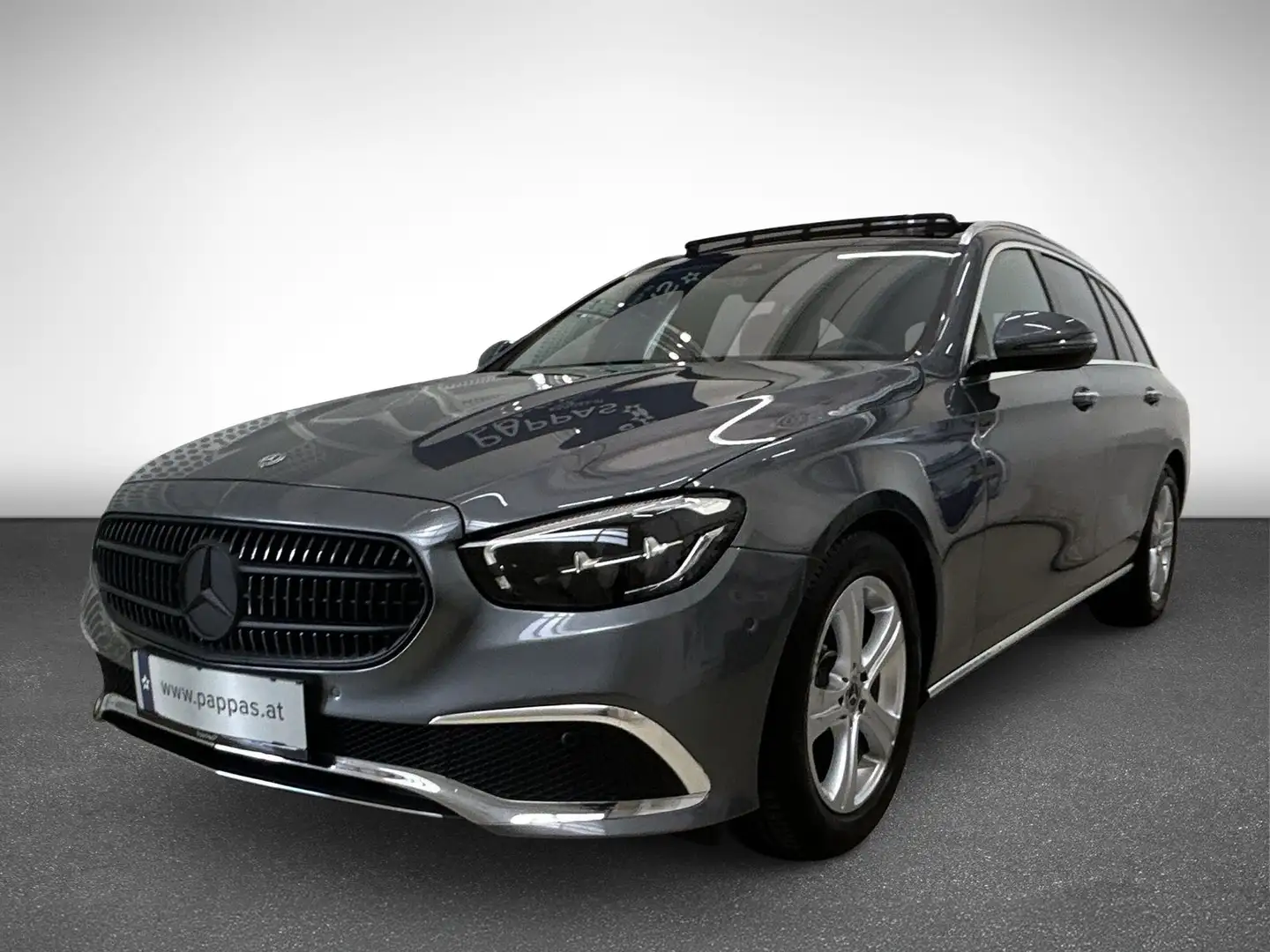Mercedes-Benz E 220 d T-Modell PTS Cam Navi Pano AUT LED SHZ Grau - 2
