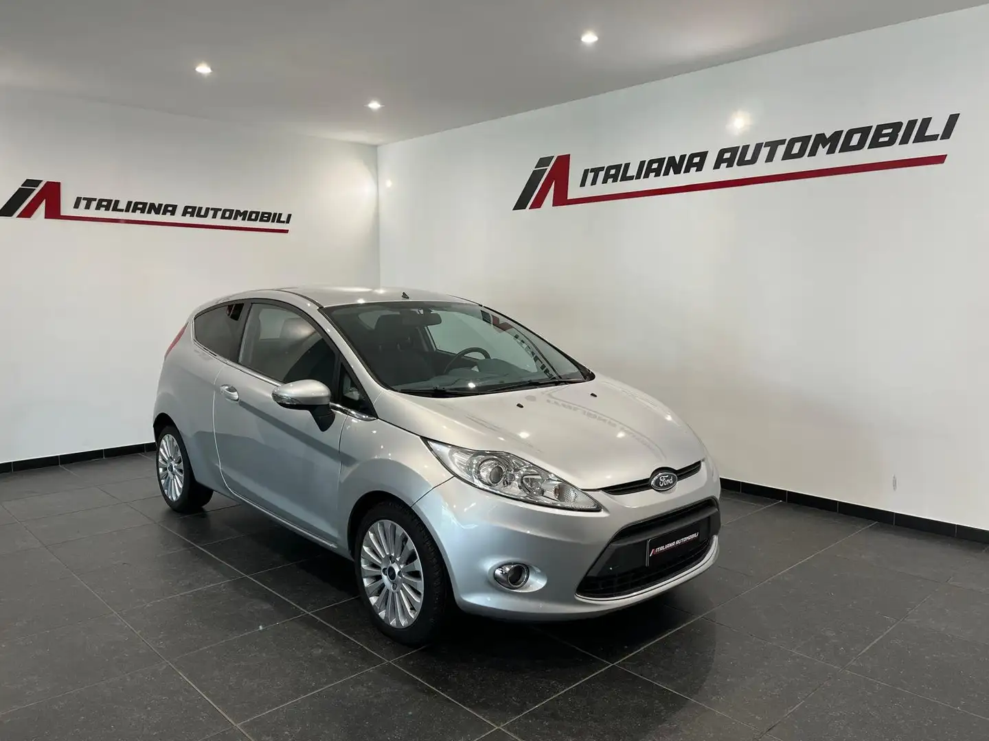 Ford Fiesta Fiesta VI 2008 3p 1.4 tdci Titanium c/esp Argent - 1