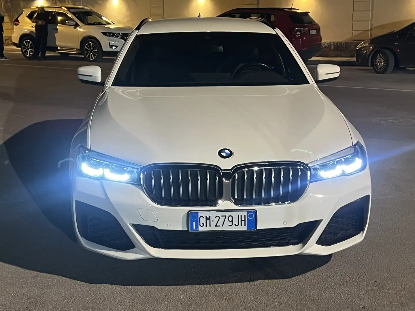 BMW 530 Serie 530d Touring mhev 48V xdrive Msport auto Bianco - 1