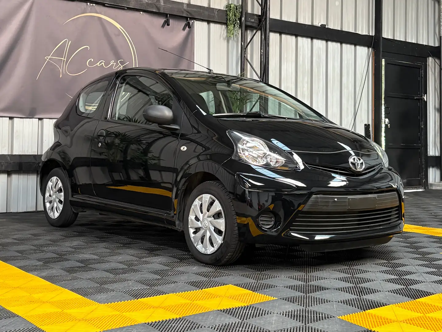 Toyota Aygo Aygo 1.0i Active Black - 1