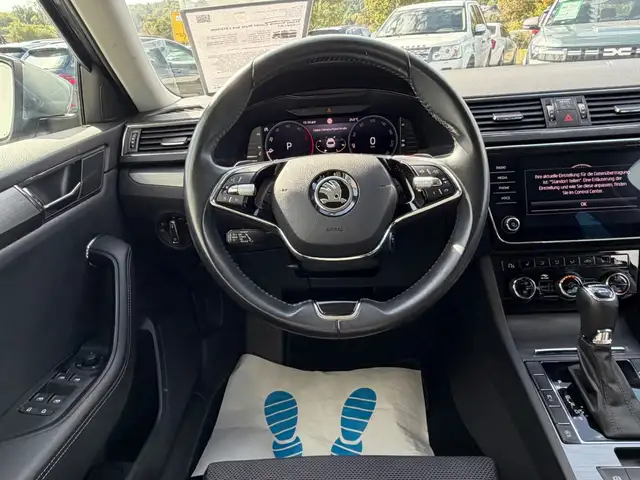 Skoda Superb view 9