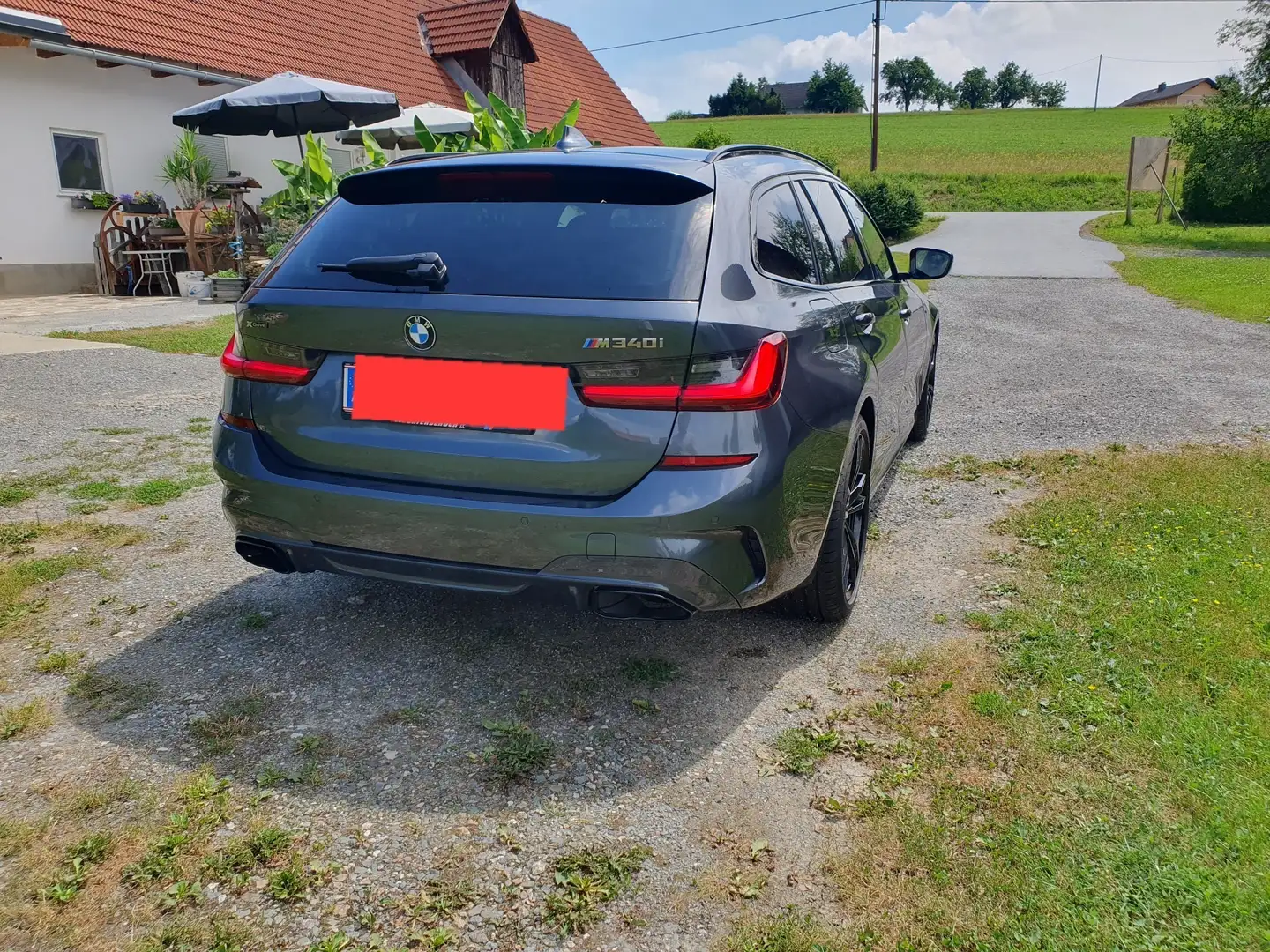 BMW 340 M340i xDrive Touring Aut. Grau - 2