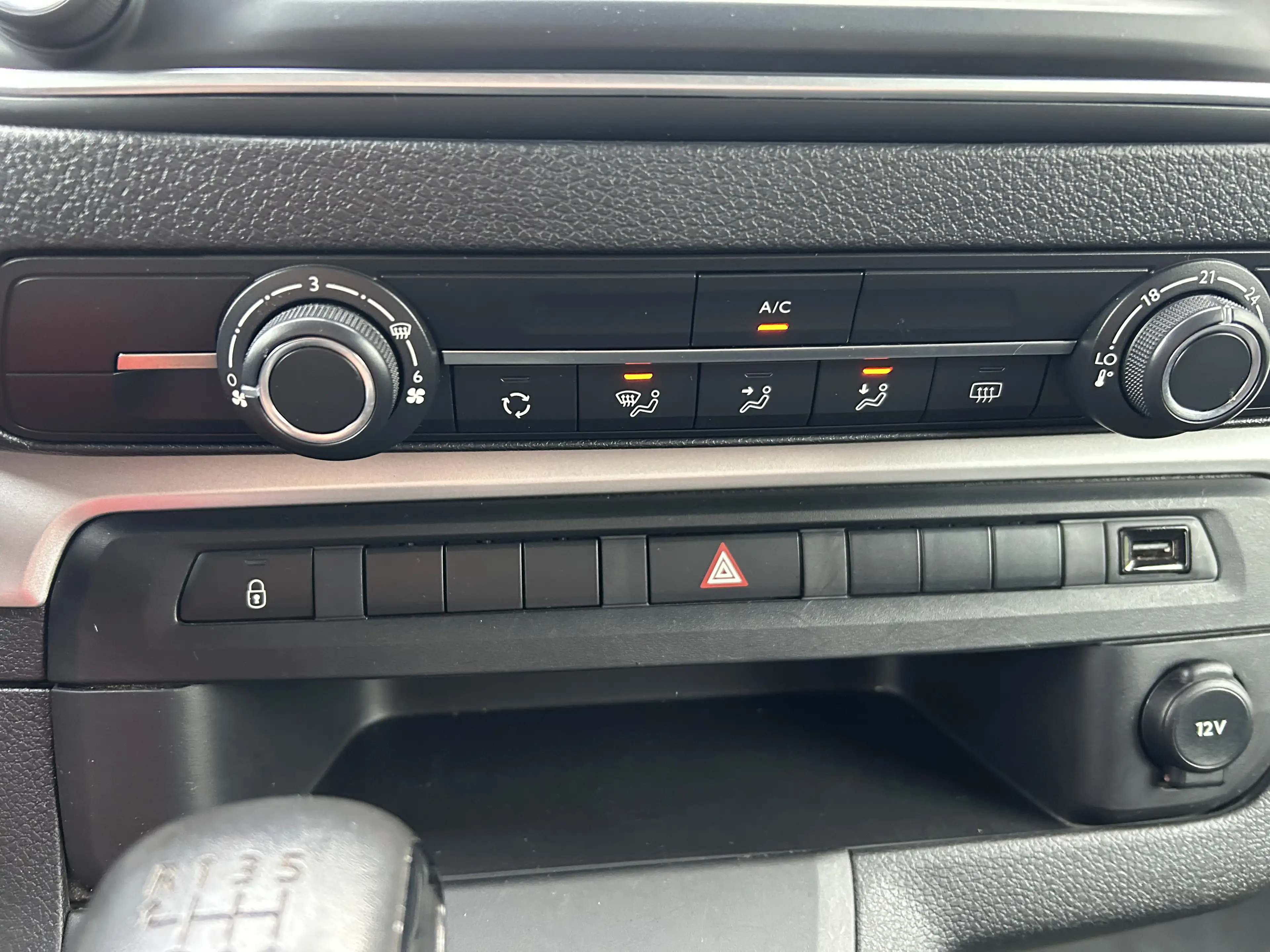 Peugeot Traveller 1.5 BlueHDi L3 9 PLACES 41017 KM GARANTIE12 MOIS — photo 14