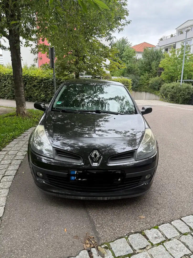Renault Clio 1.6 Initiale - 1