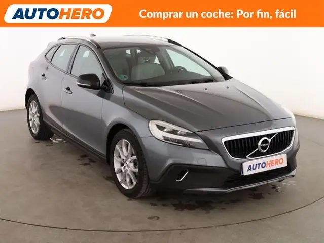 Volvo V40 view 8