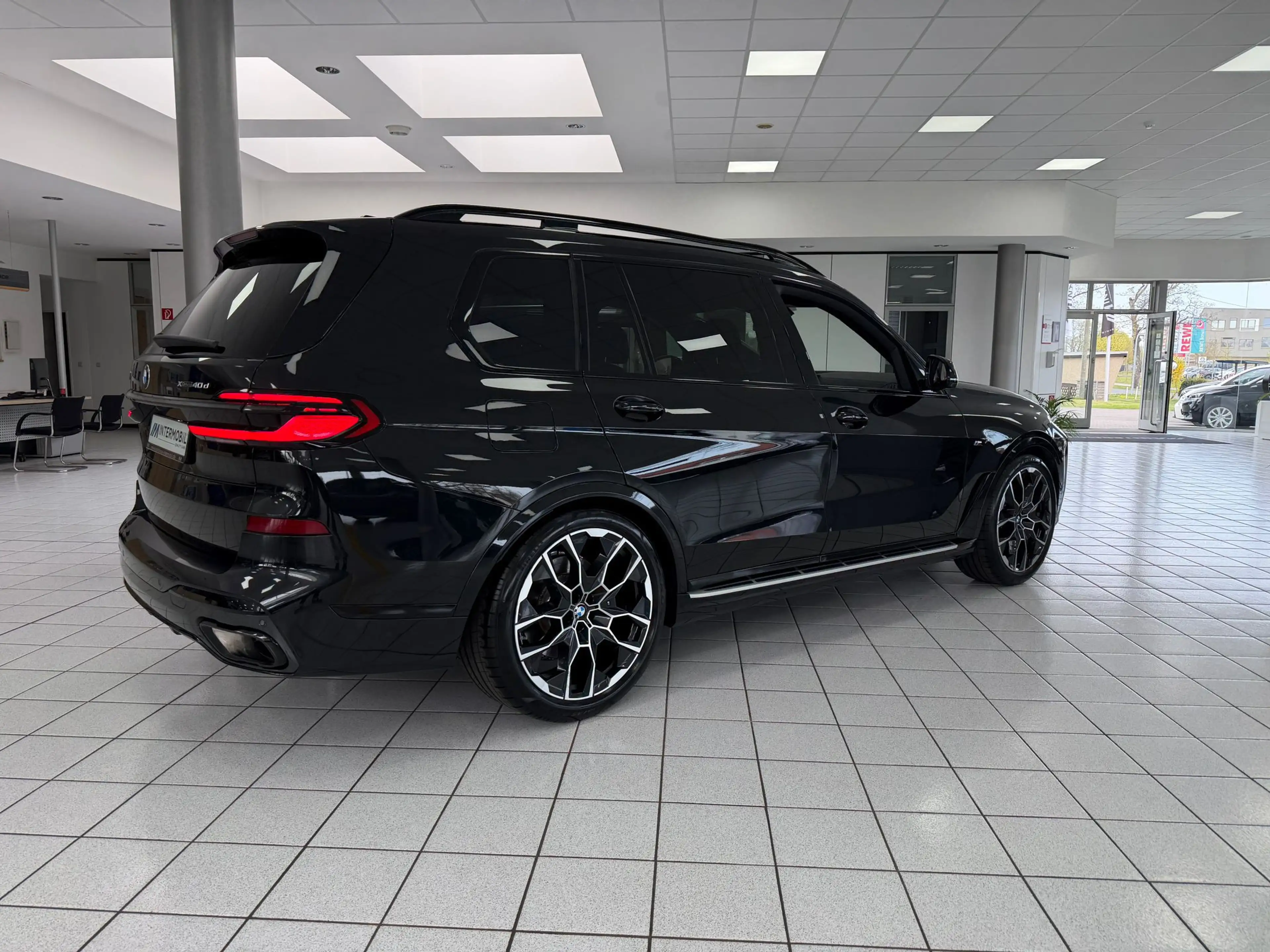 BMW X7 xD40d M Sport Pro*PANO-SKY*HUD*STHZG*H-K*SOFT — photo 4