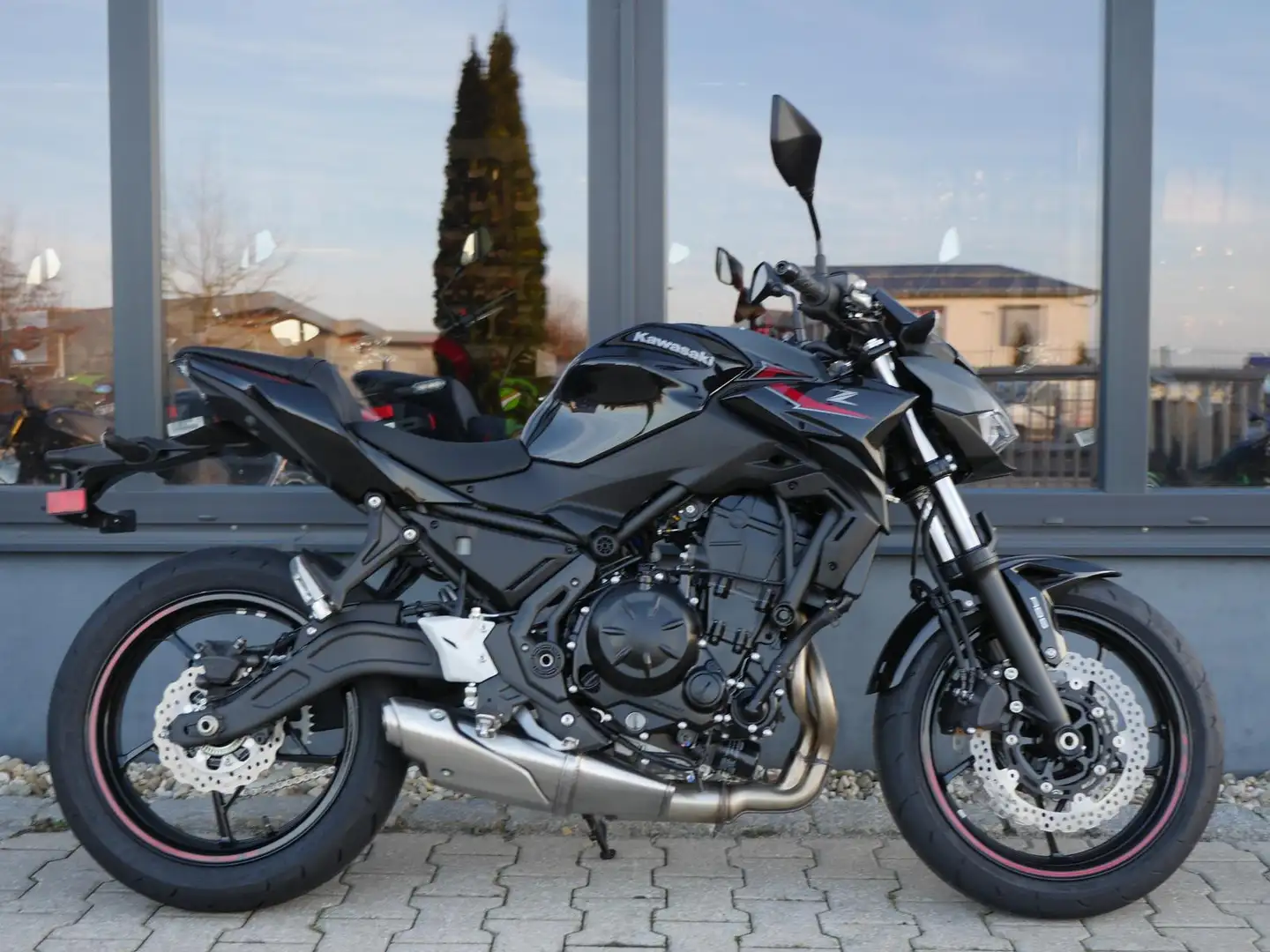 Kawasaki Z 650 Z 650 - neu - 4 Jahre Garantie - mehrere Farben - 1