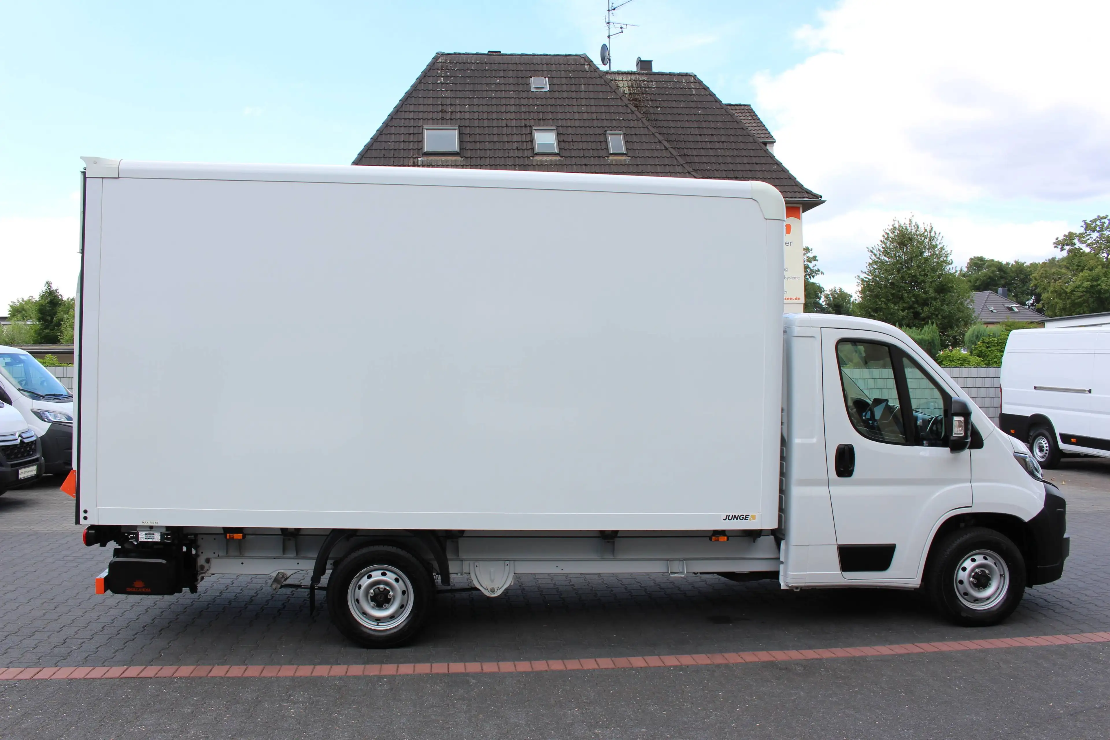 Peugeot Boxer 35 L4 140 Koffer LBW *Kamera*Tempomat*Navi — photo 2