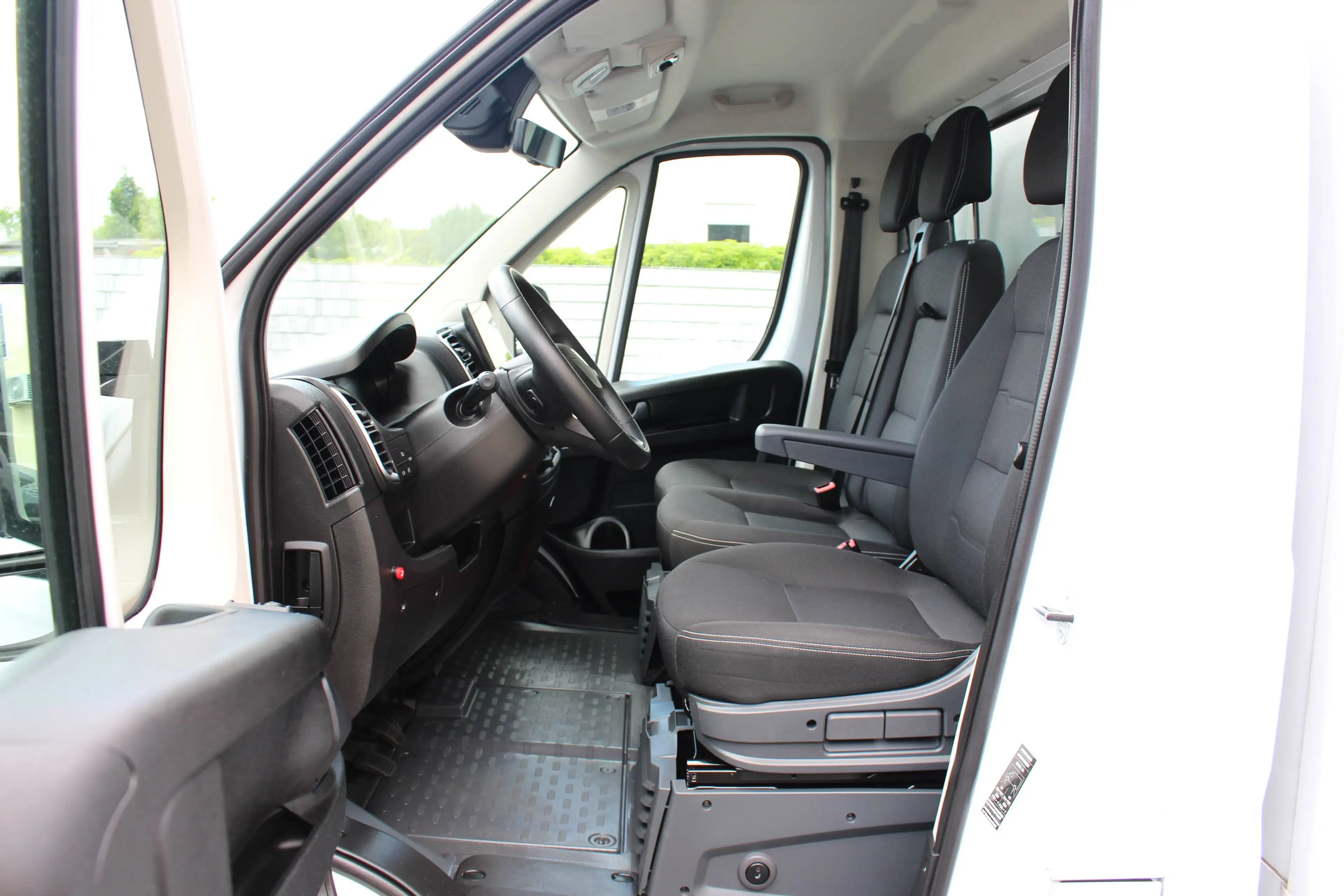 Peugeot Boxer 35 L4 140 Koffer LBW *Kamera*Tempomat*Navi — photo 11