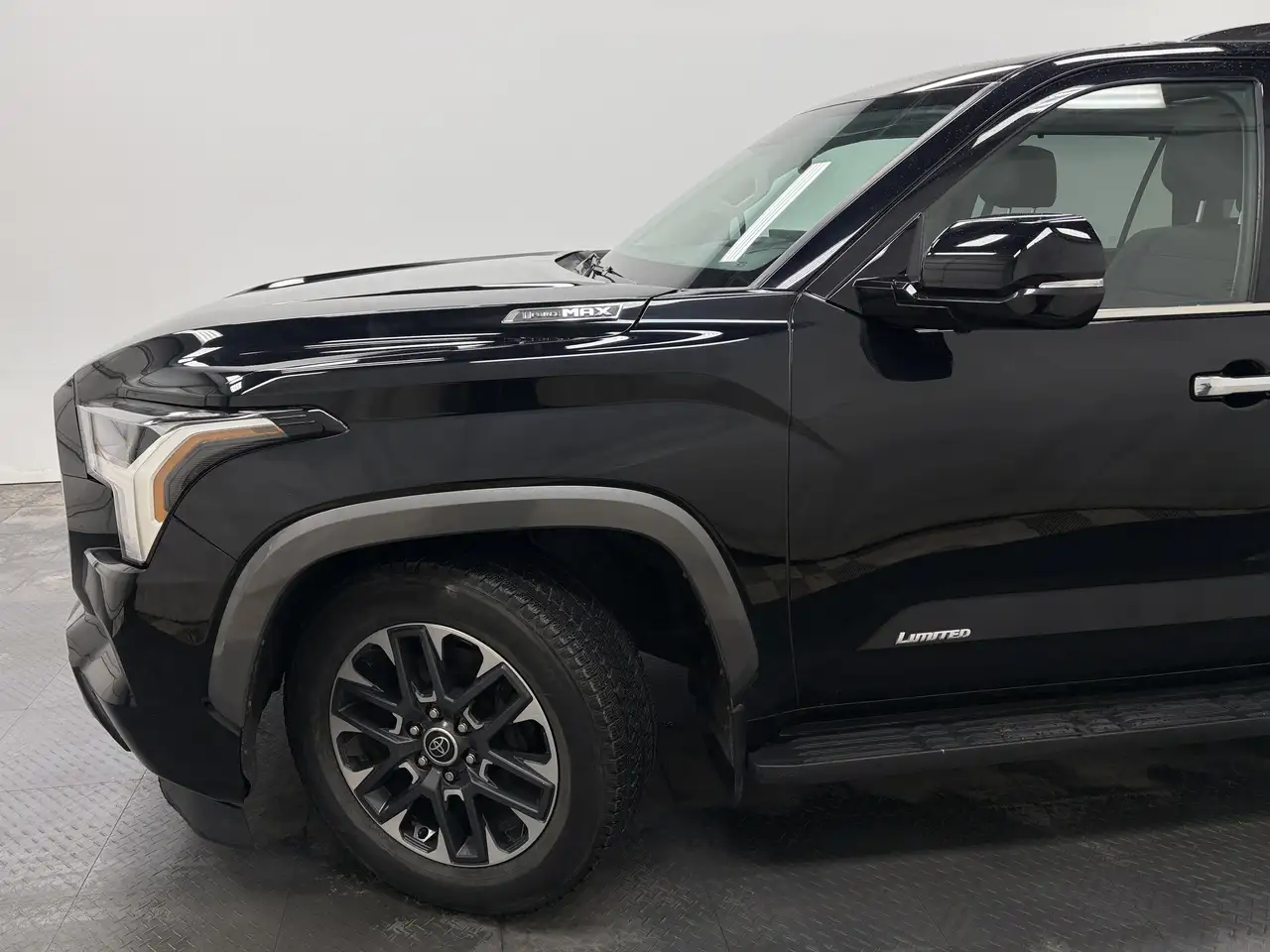 Toyota Sequoia снимка Toyota Sequoia