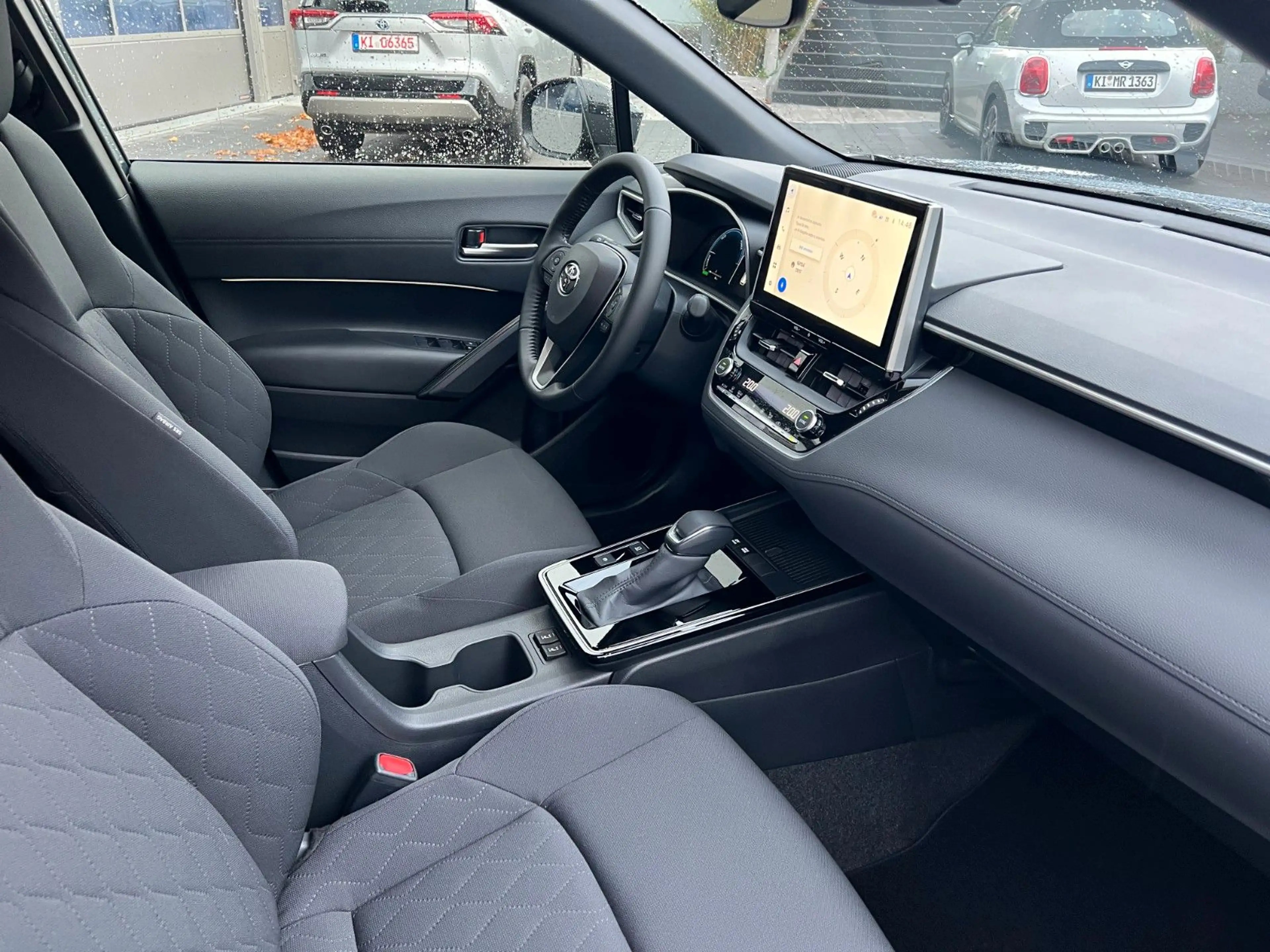 Toyota Corolla Cross 1.8 Hybrid STYLE FACELIFT *SOFORT* — photo 11